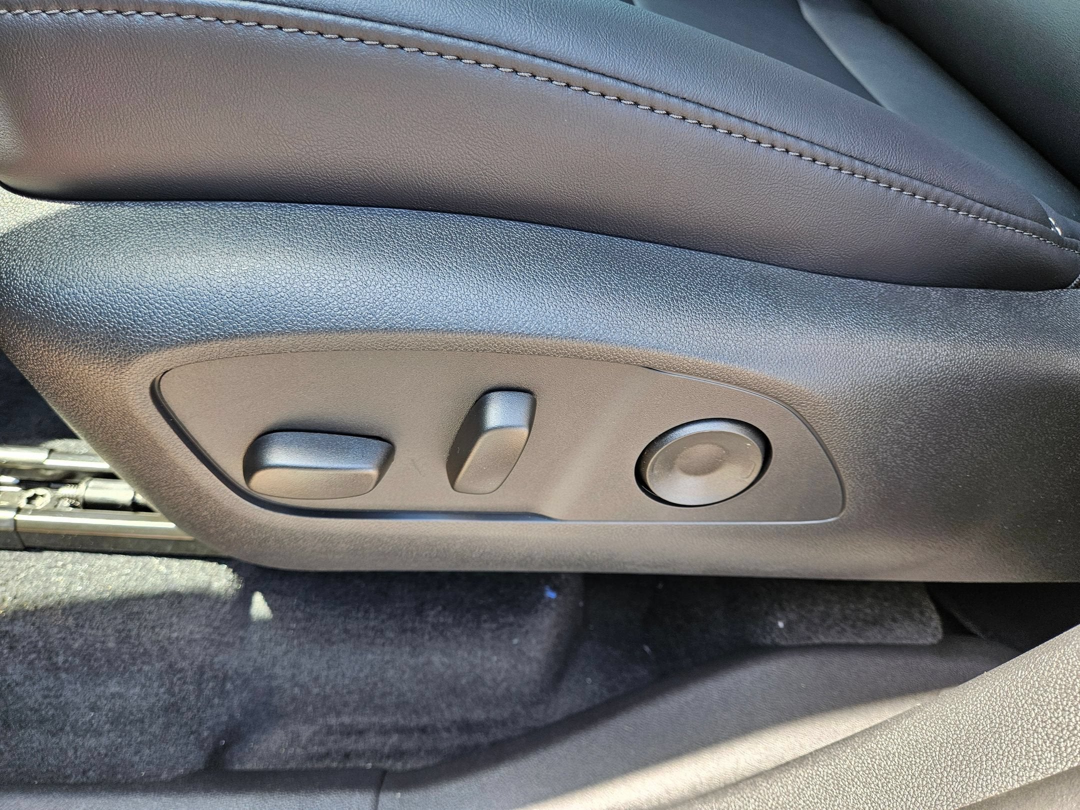 2026 GMC Acadia Elevation - Photo 24