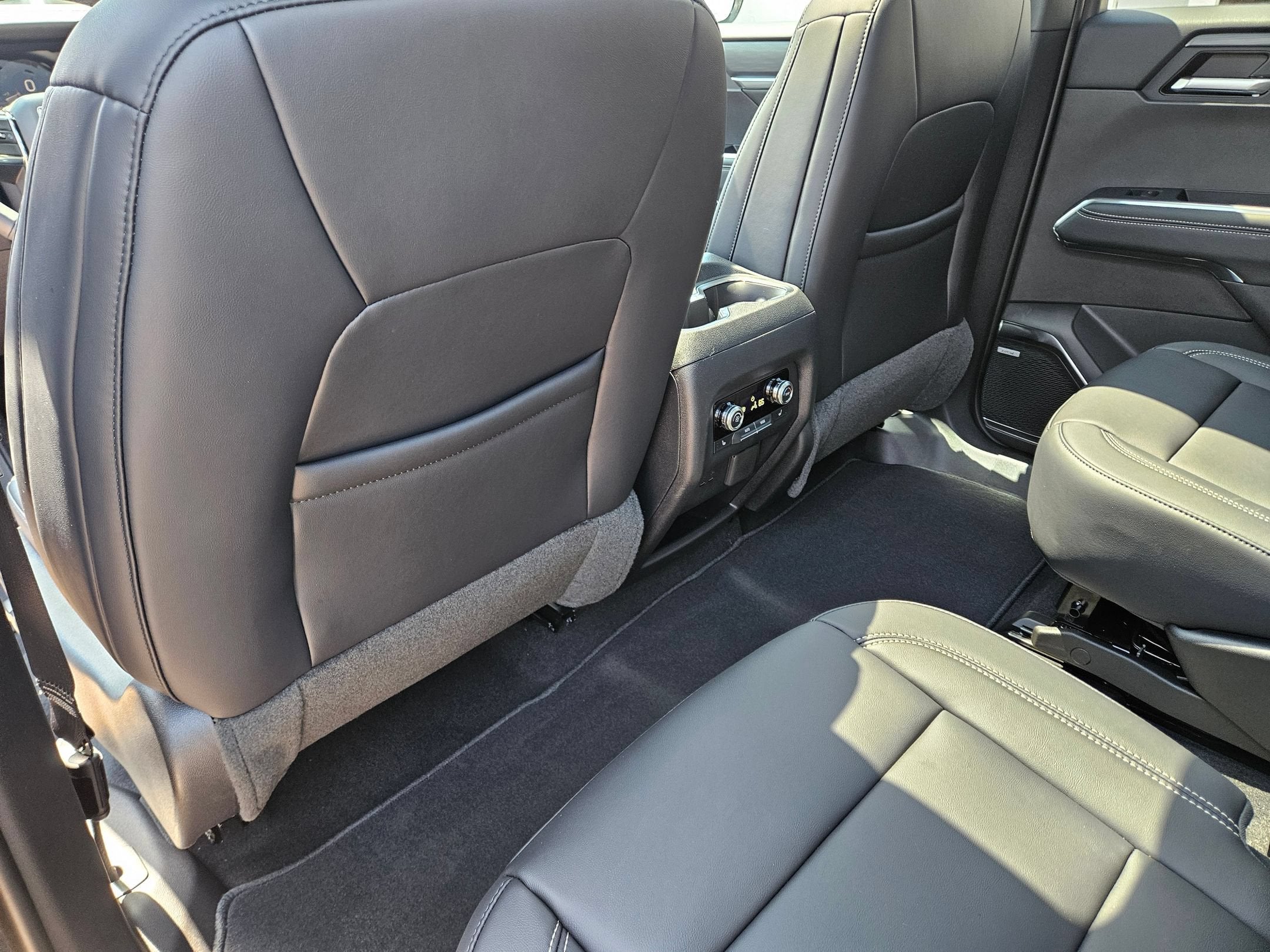 2026 GMC Acadia Elevation - Photo 26