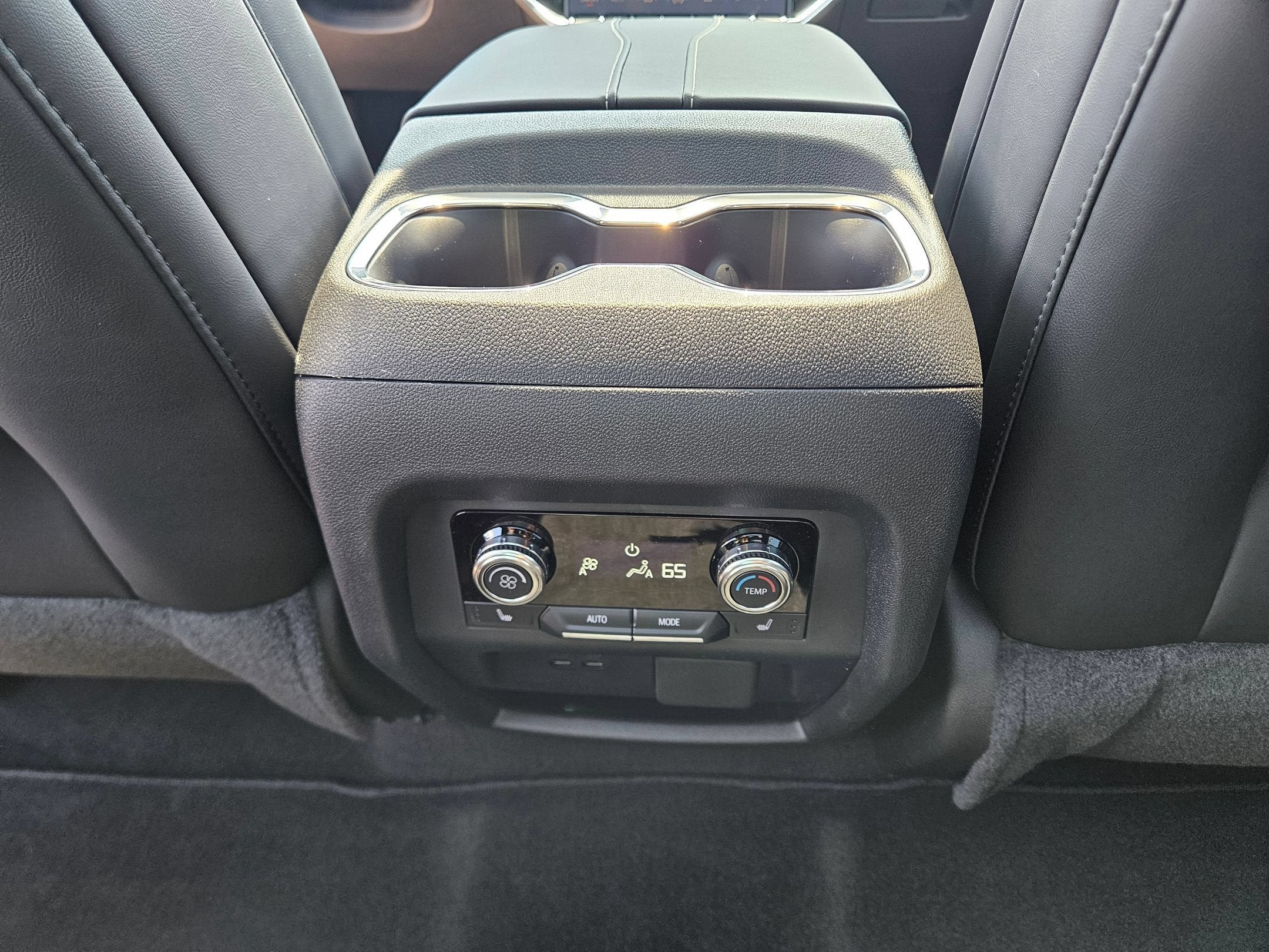 2026 GMC Acadia Elevation - Photo 27