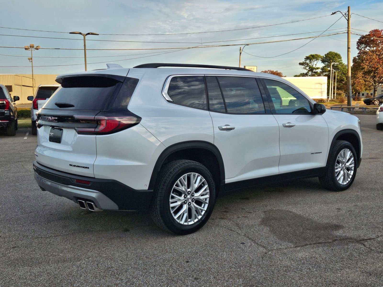 2025 GMC Acadia Elevation