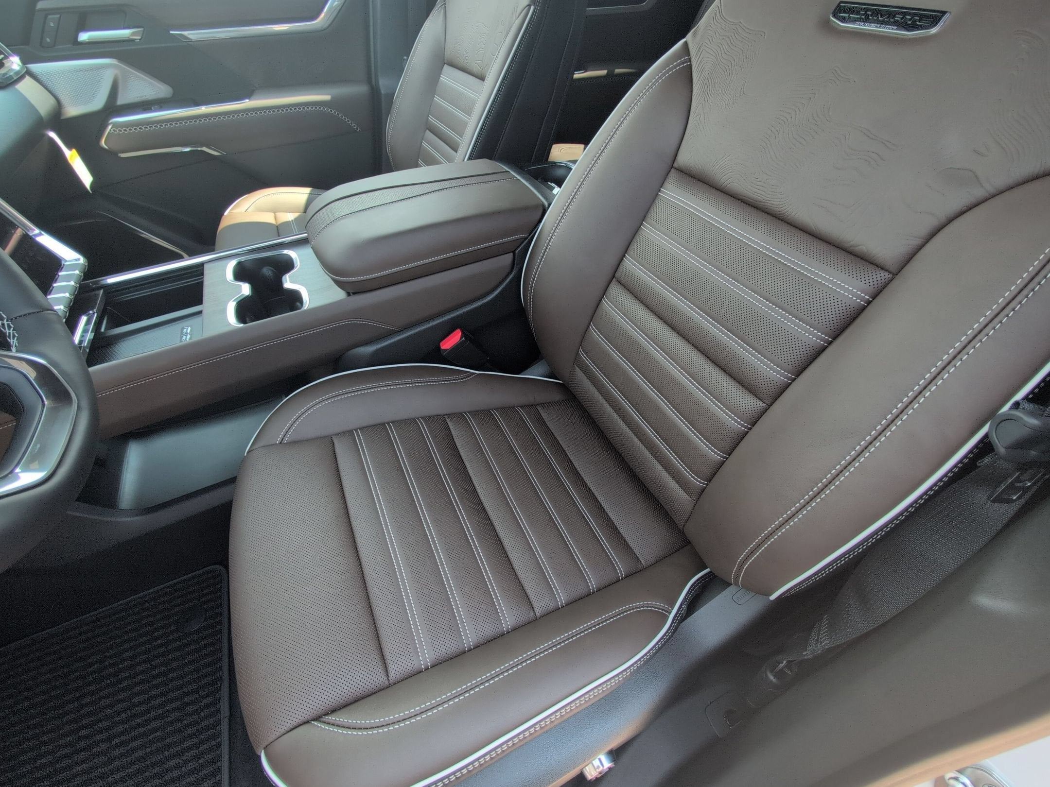 2027 GMC Acadia Denali Ultimate