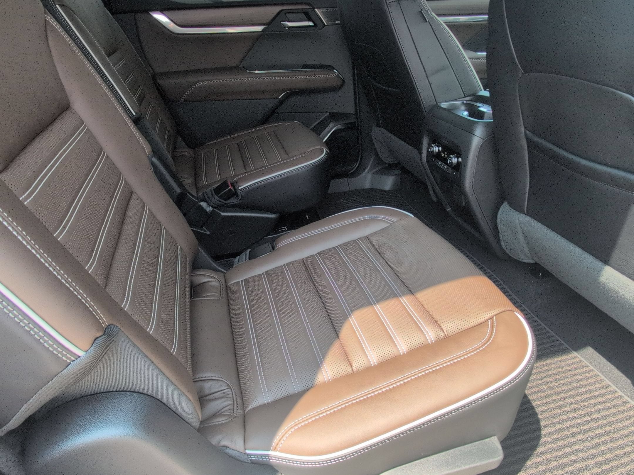 2027 GMC Acadia Denali Ultimate