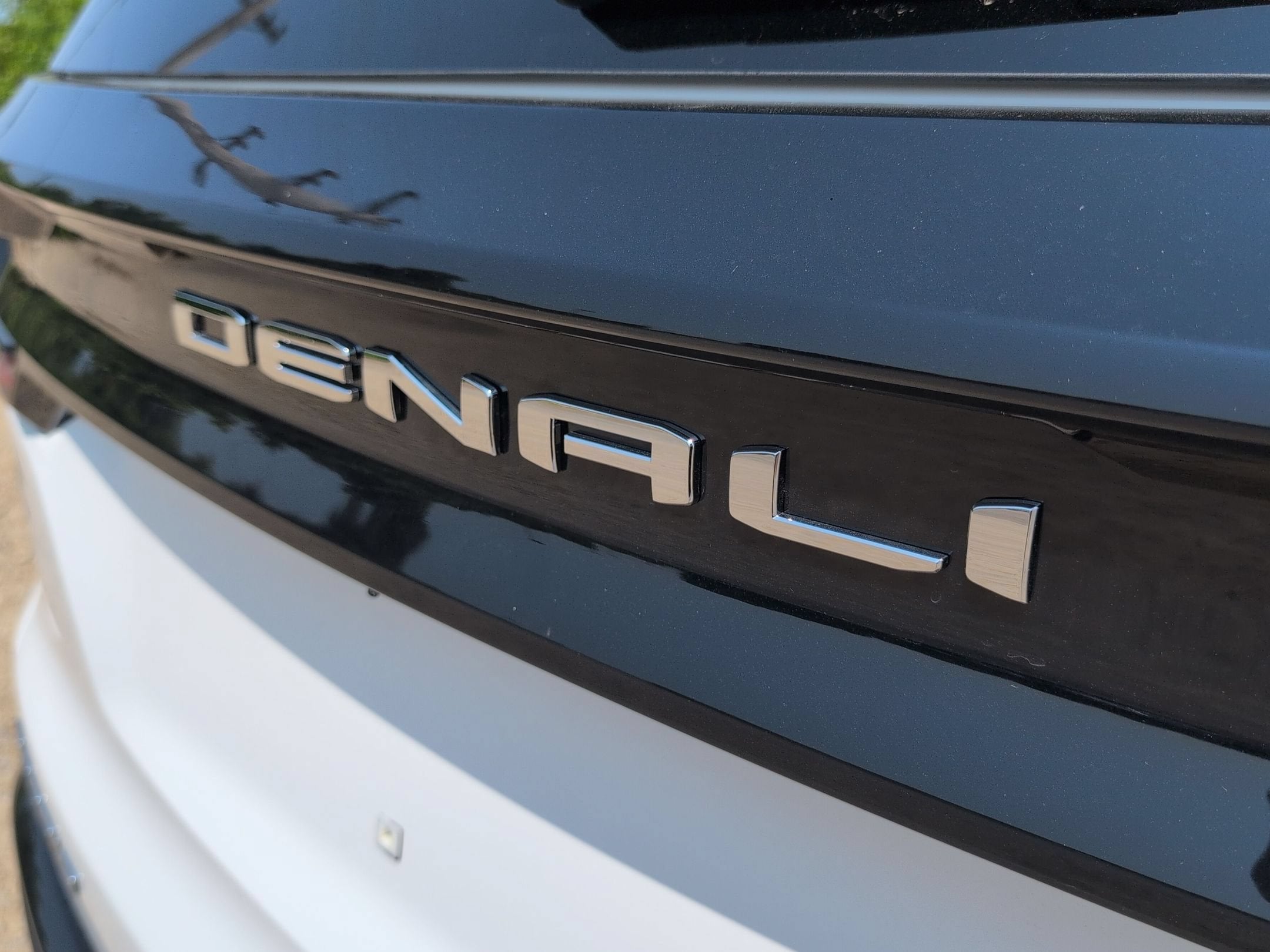 2027 GMC Acadia Denali Ultimate