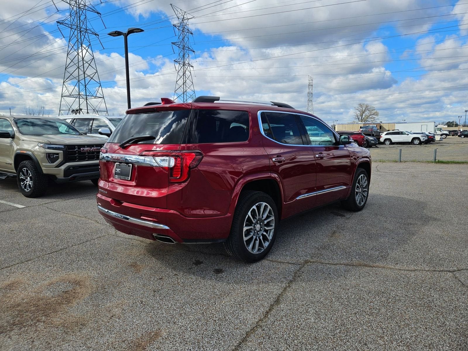 2023 GMC Acadia Denali