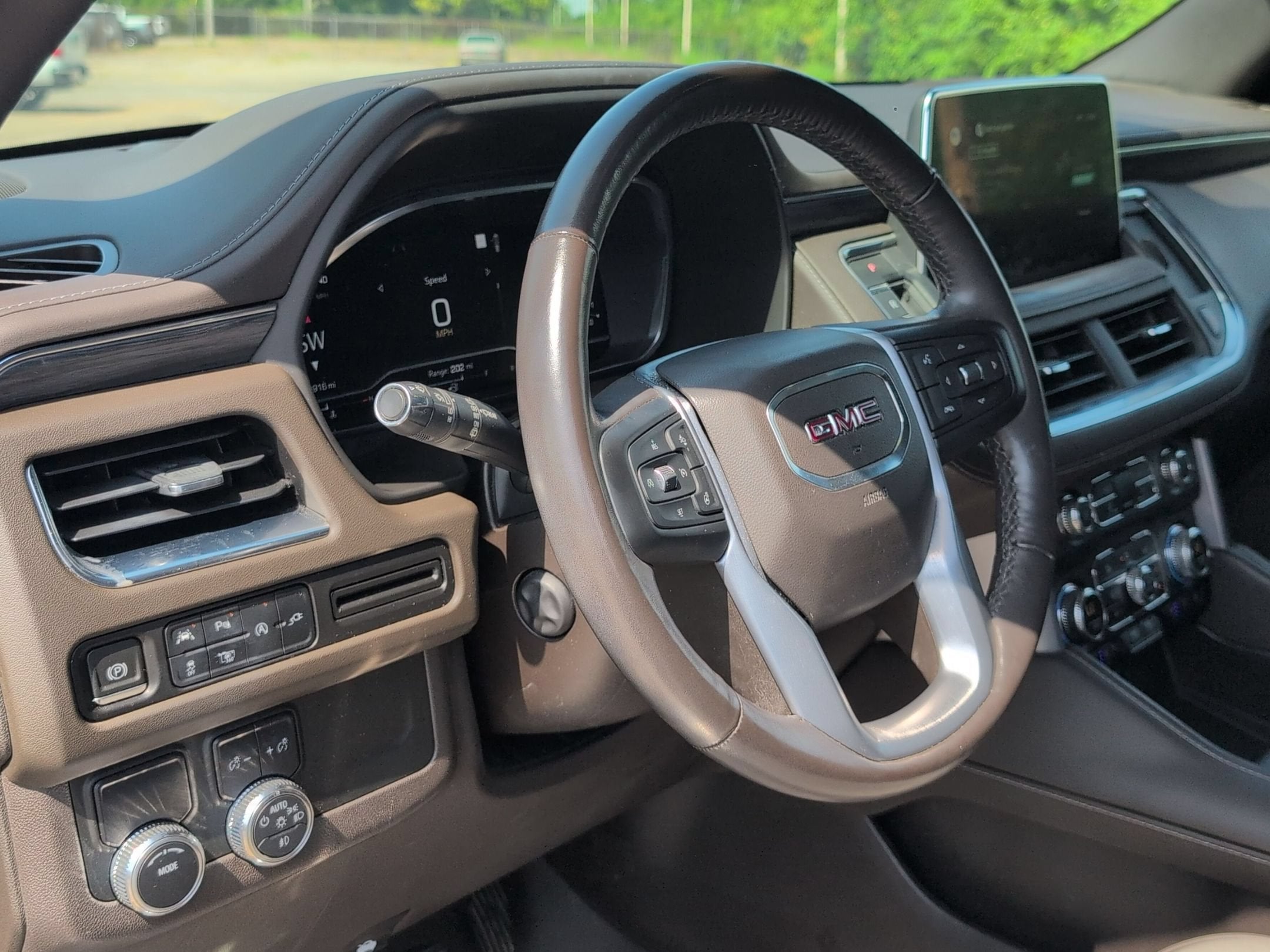 2022 GMC Yukon SLT