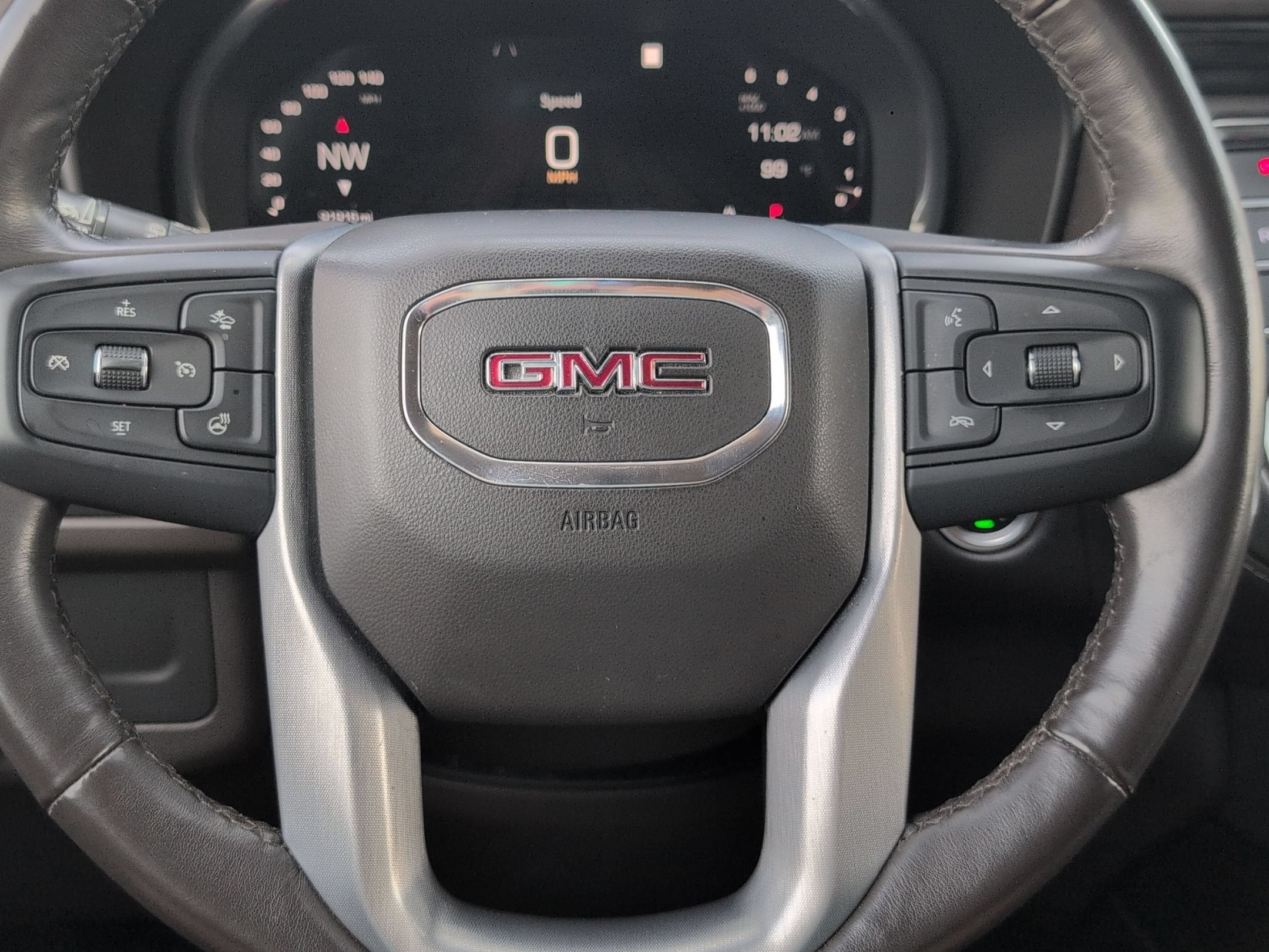 2022 GMC Yukon SLT