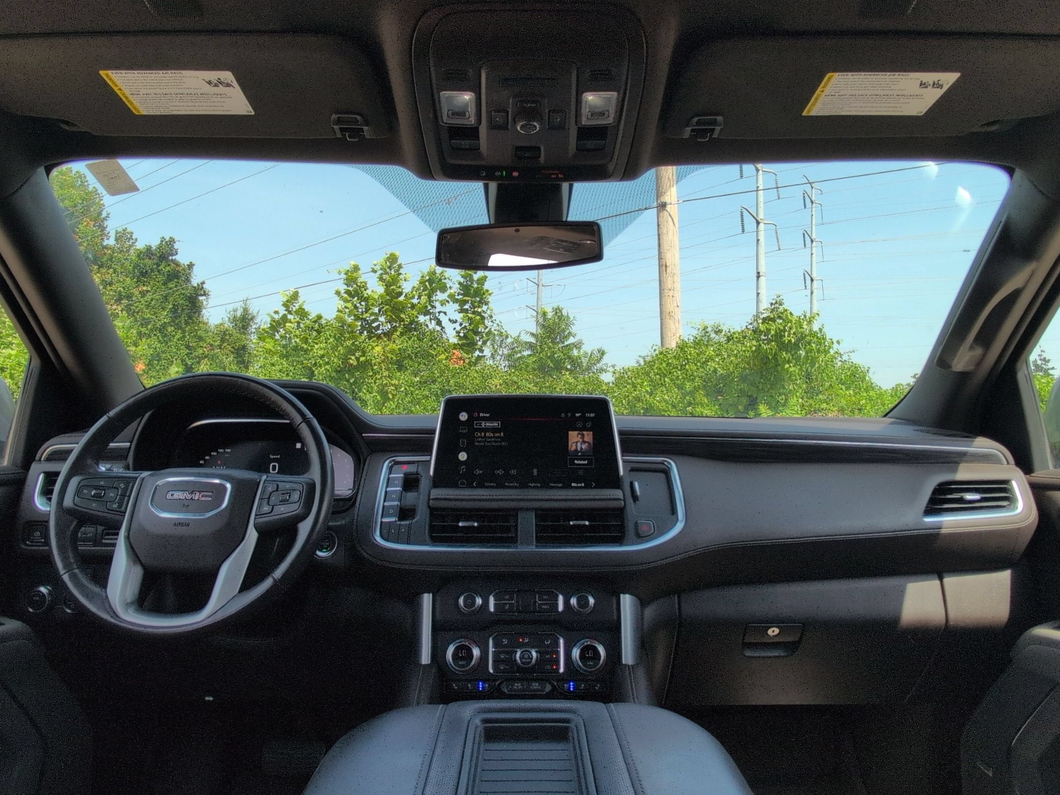 2022 GMC Yukon SLT