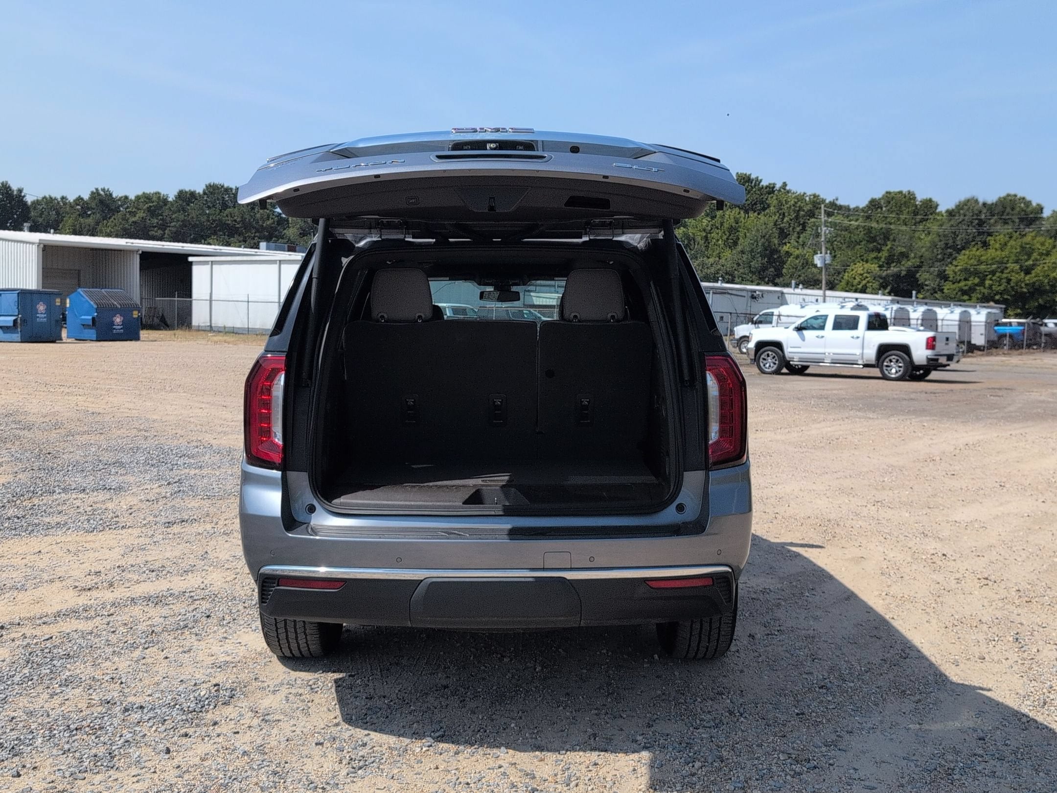 2022 GMC Yukon SLT