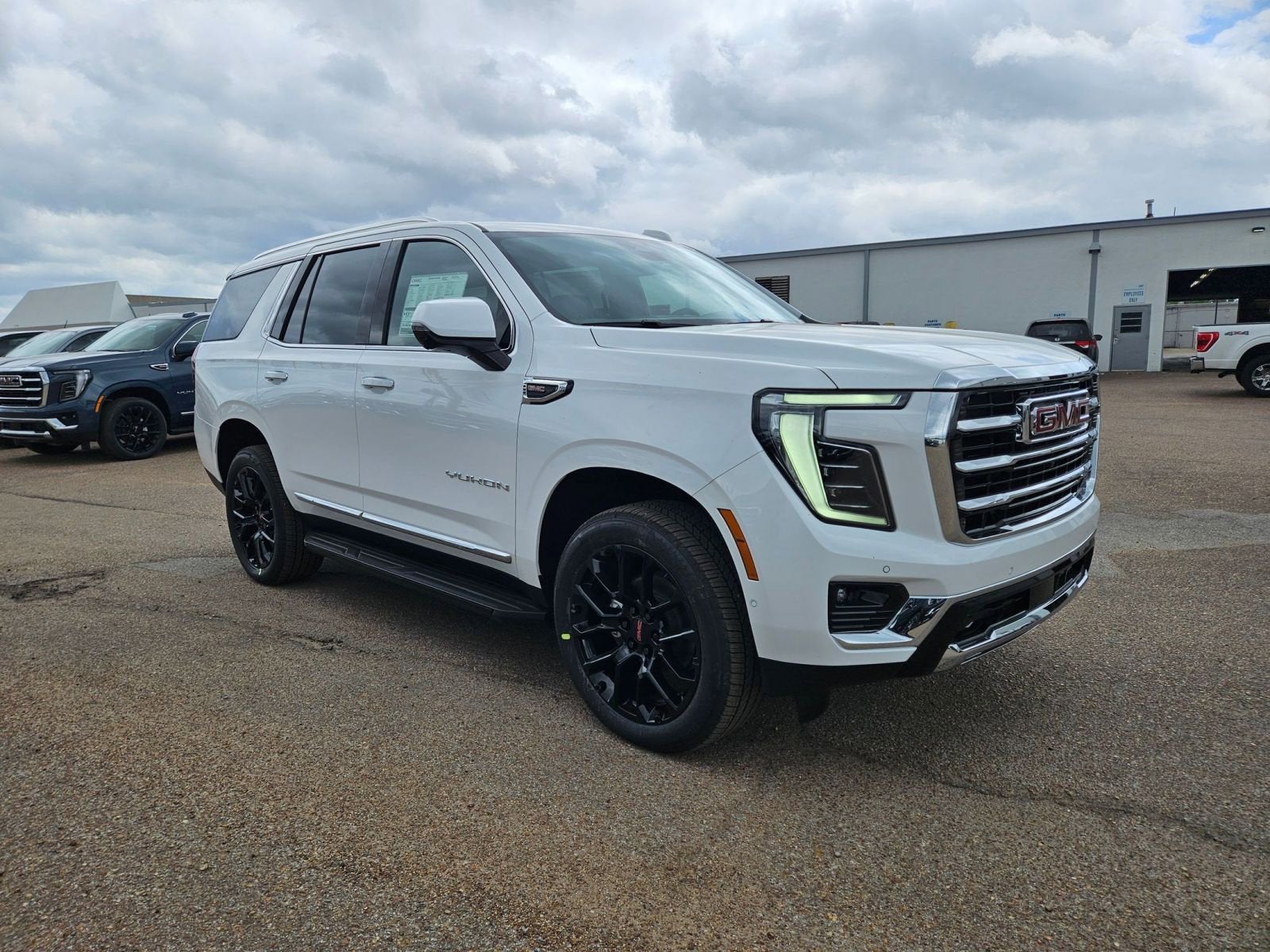 2026 GMC Yukon Elevation
