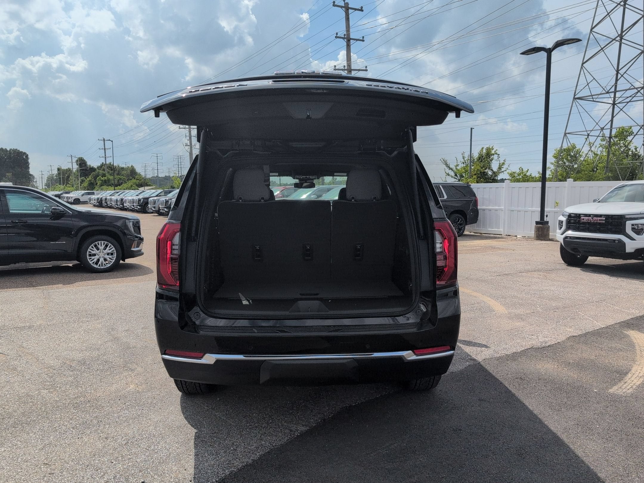 2026 GMC Yukon Elevation