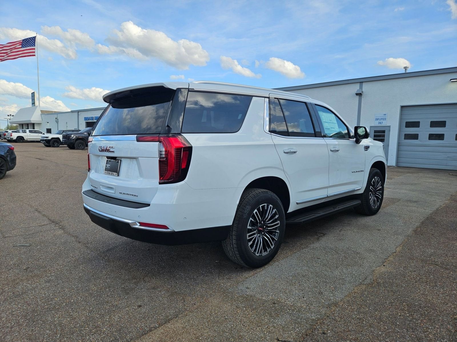 2026 GMC Yukon Elevation