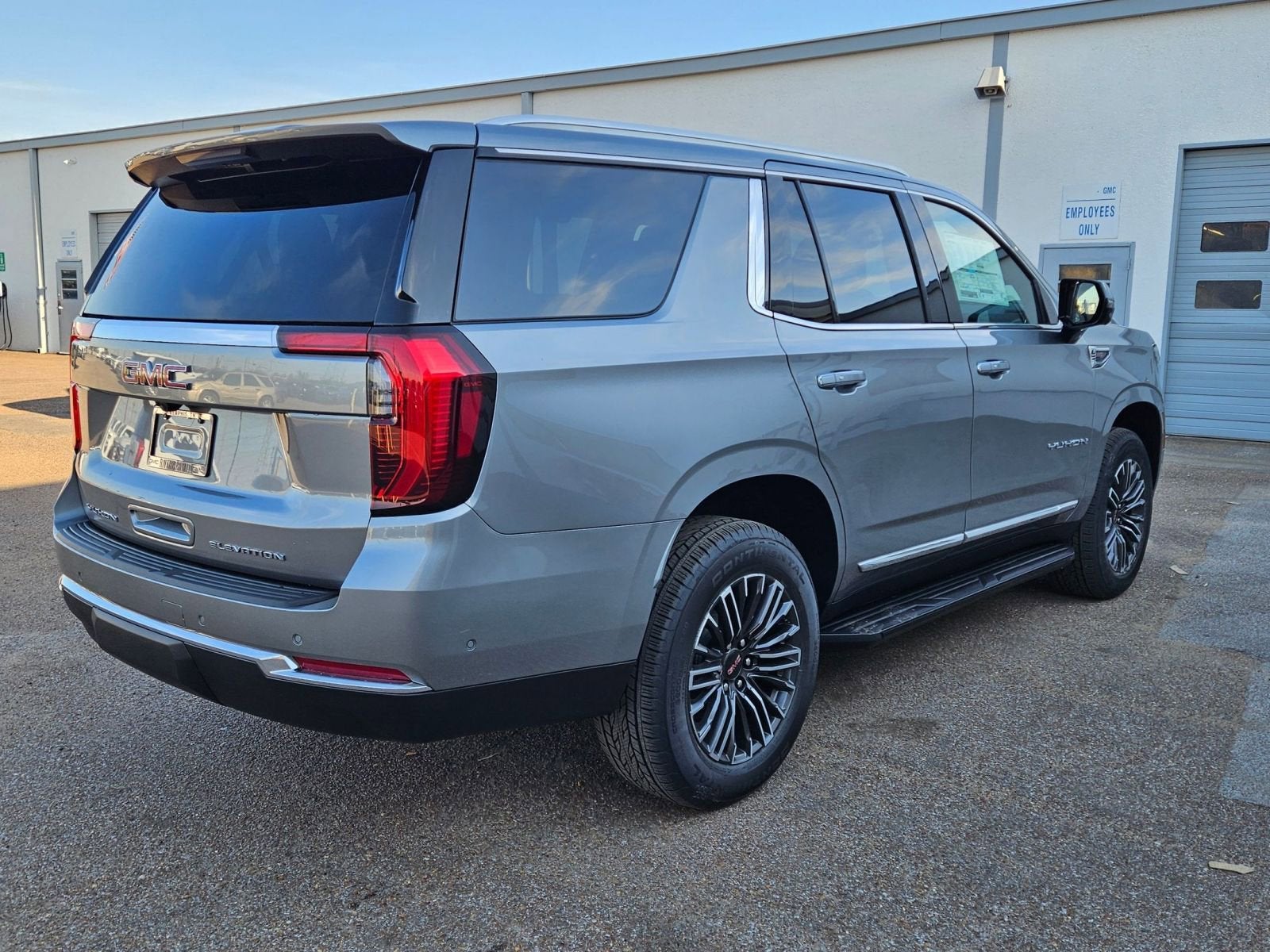 2026 GMC Yukon Elevation