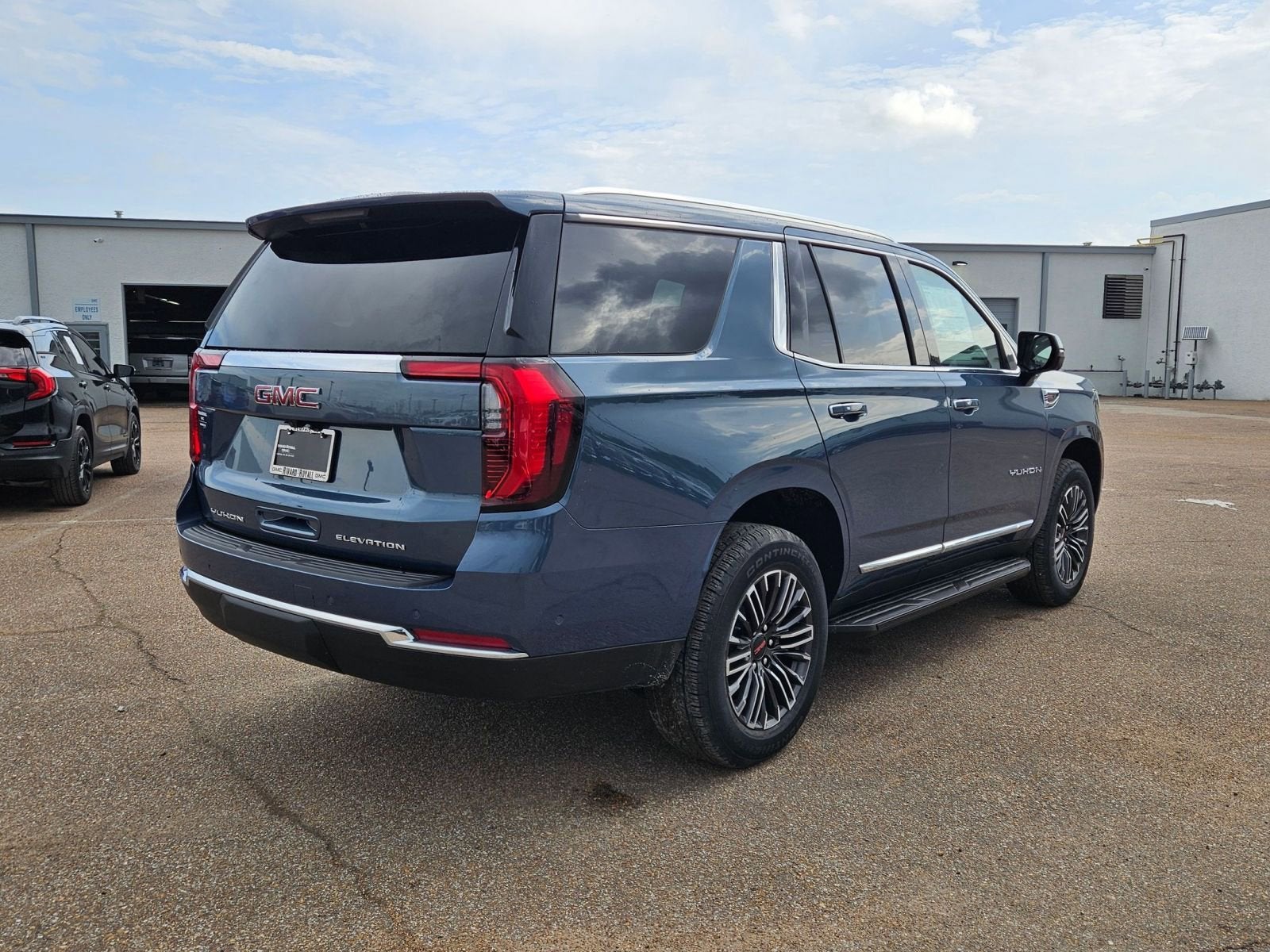 2026 GMC Yukon Elevation