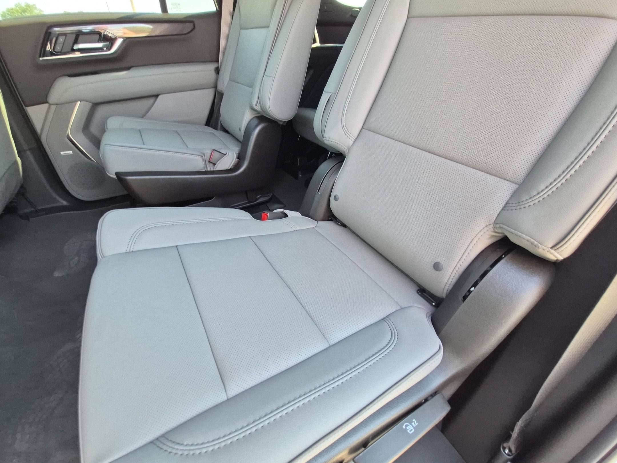 2027 GMC Yukon Elevation