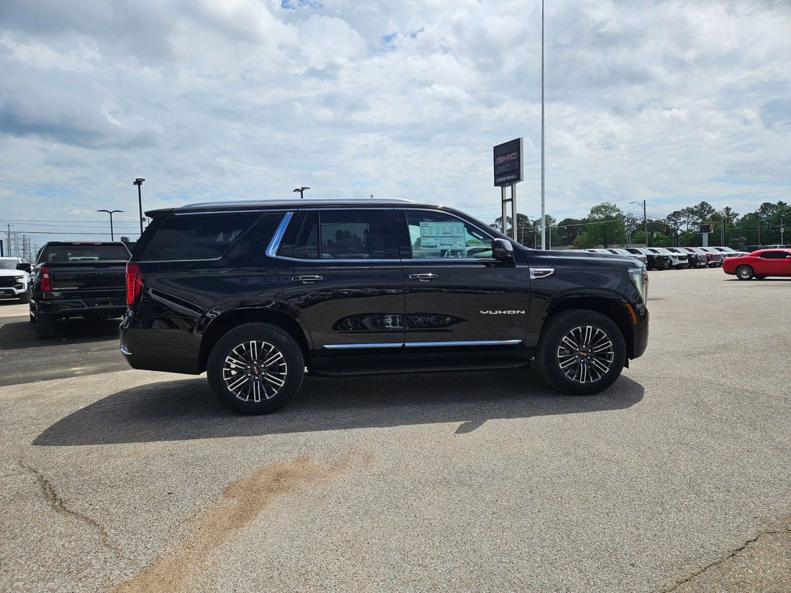 2026 GMC Yukon Elevation