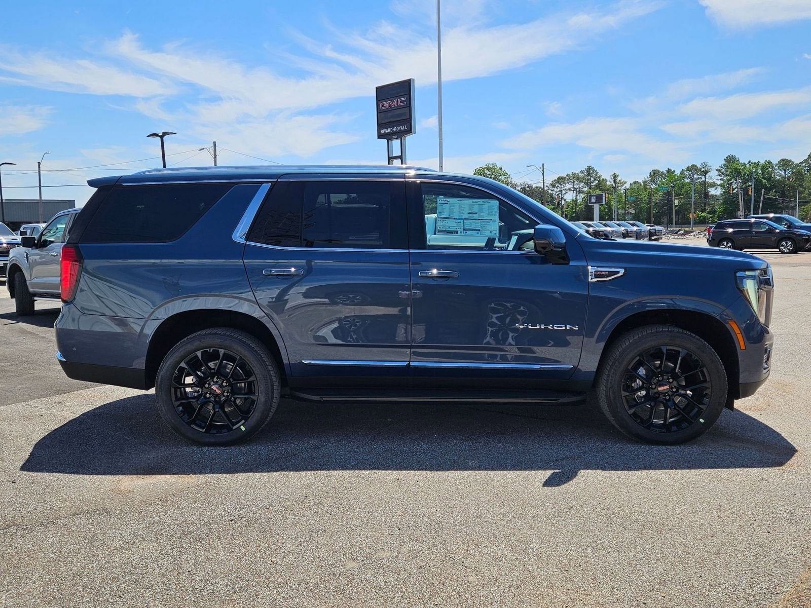 2026 GMC Yukon Elevation