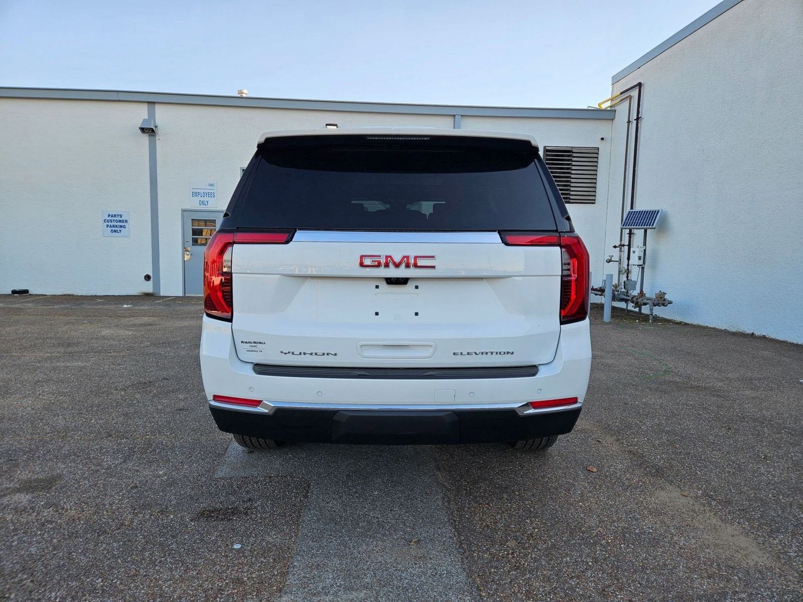 2026 GMC Yukon Elevation