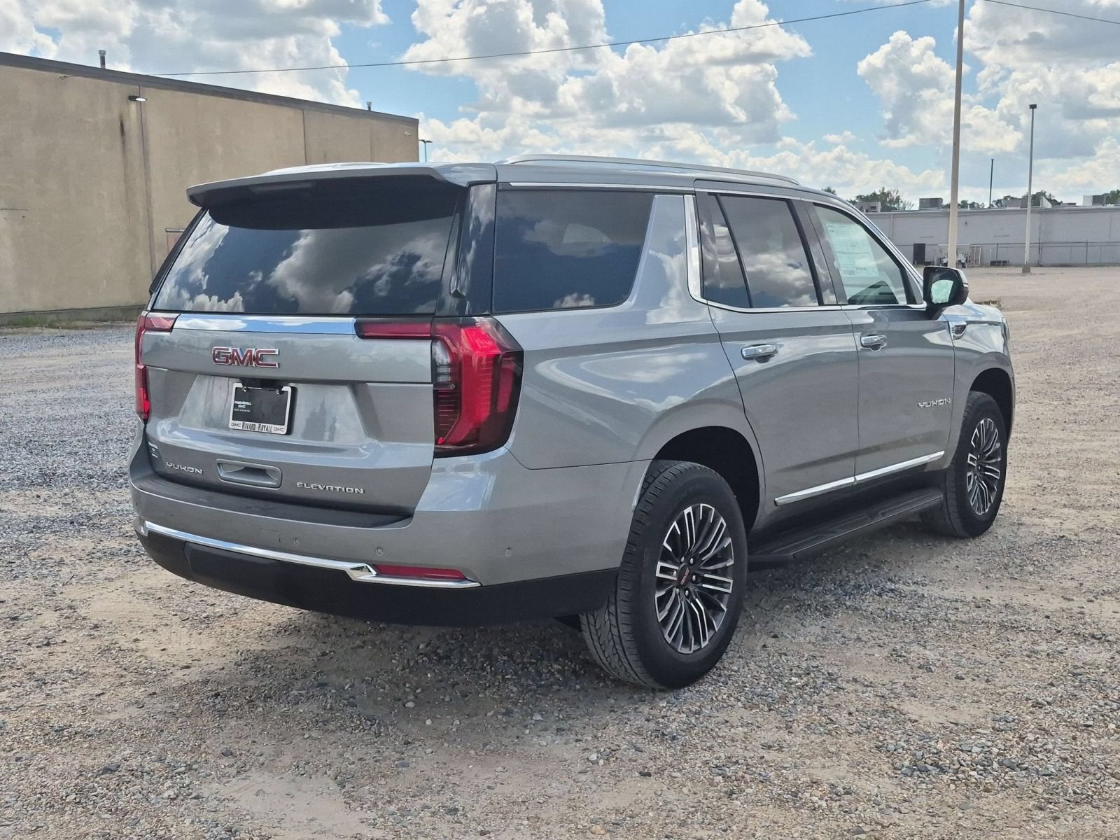 2026 GMC Yukon Elevation