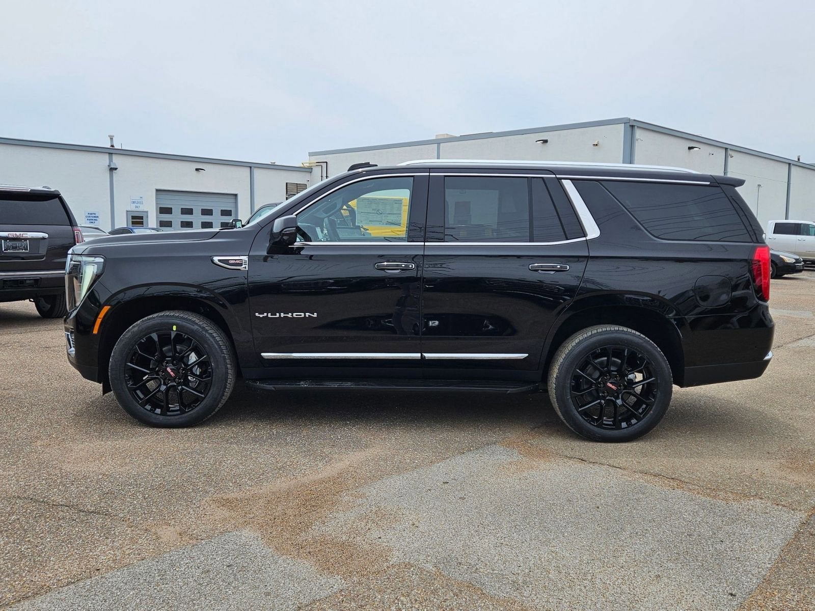 2026 GMC Yukon Elevation
