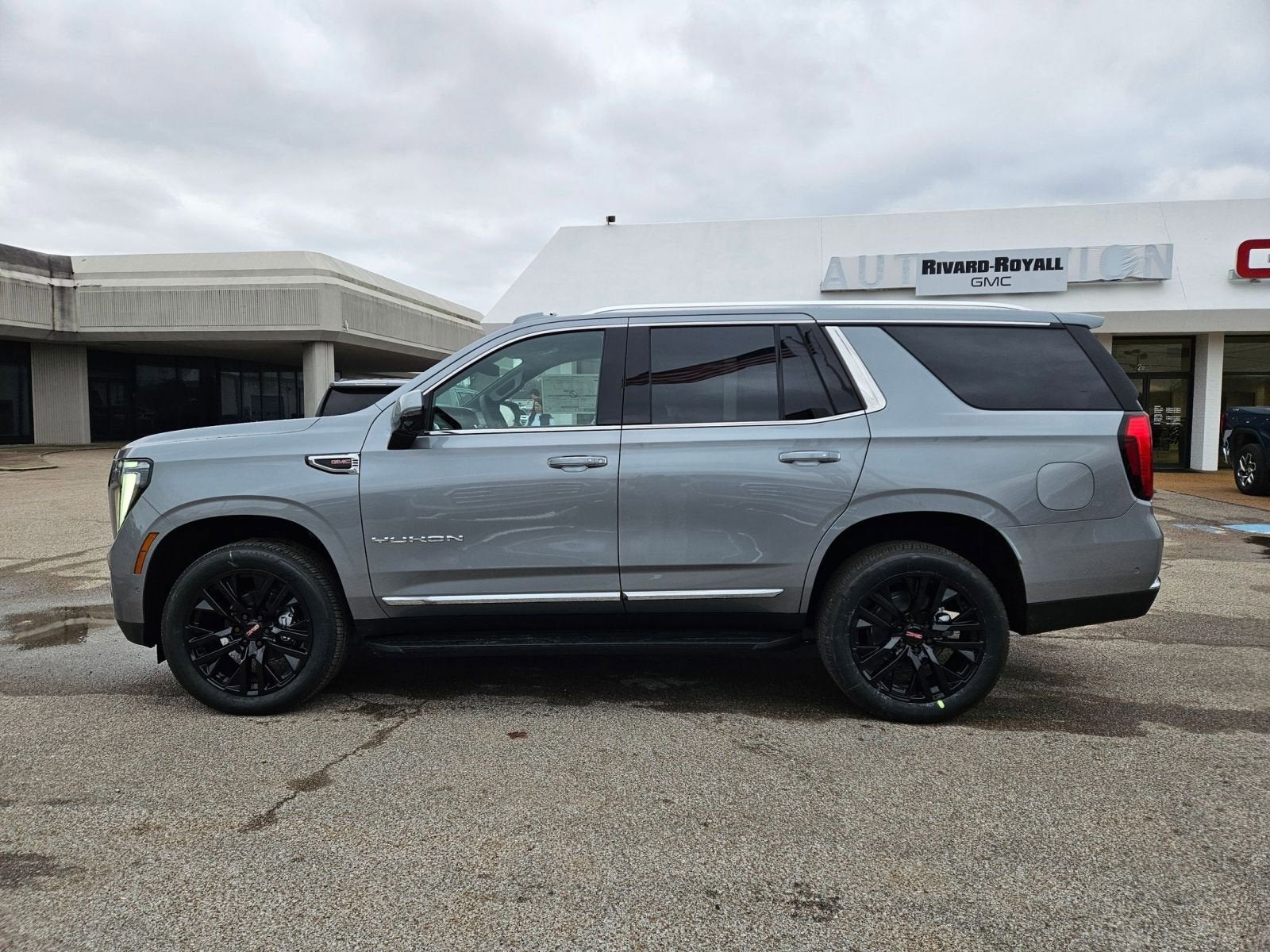 2026 GMC Yukon Elevation