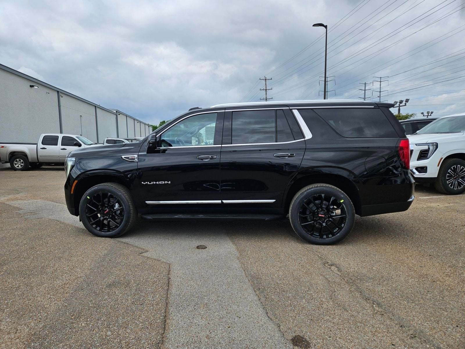 2026 GMC Yukon Elevation