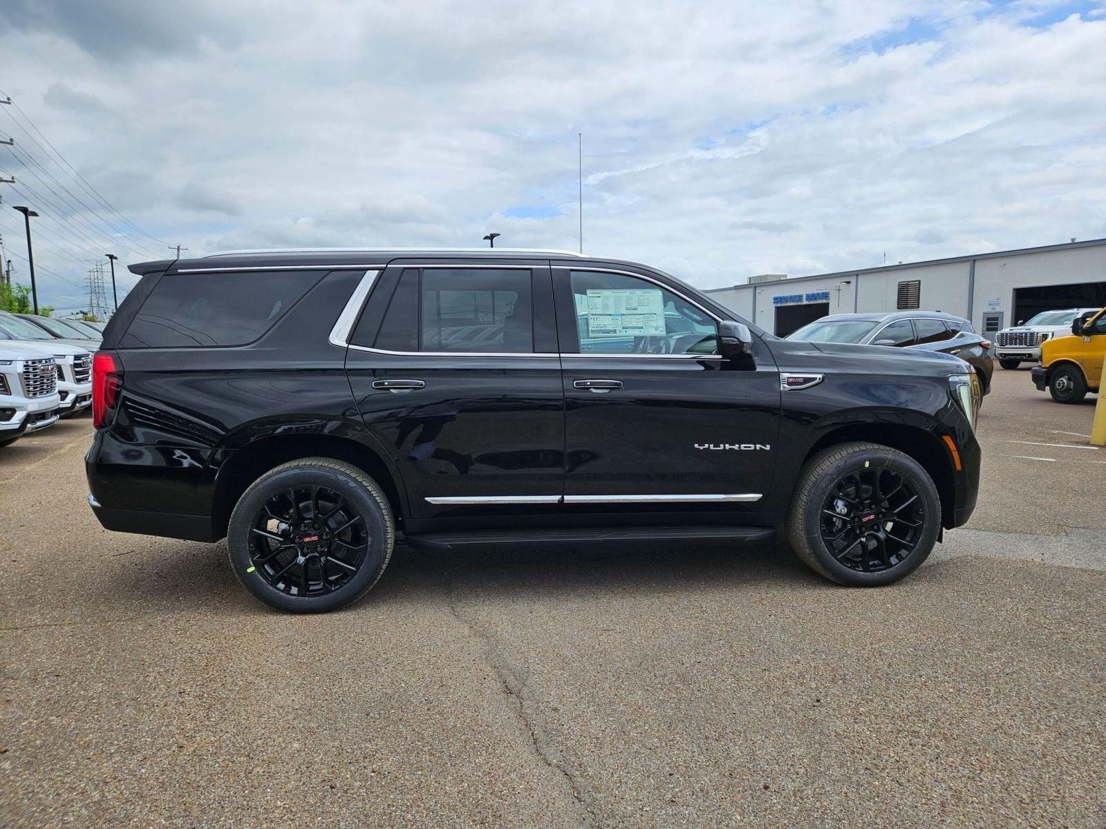 2026 GMC Yukon Elevation