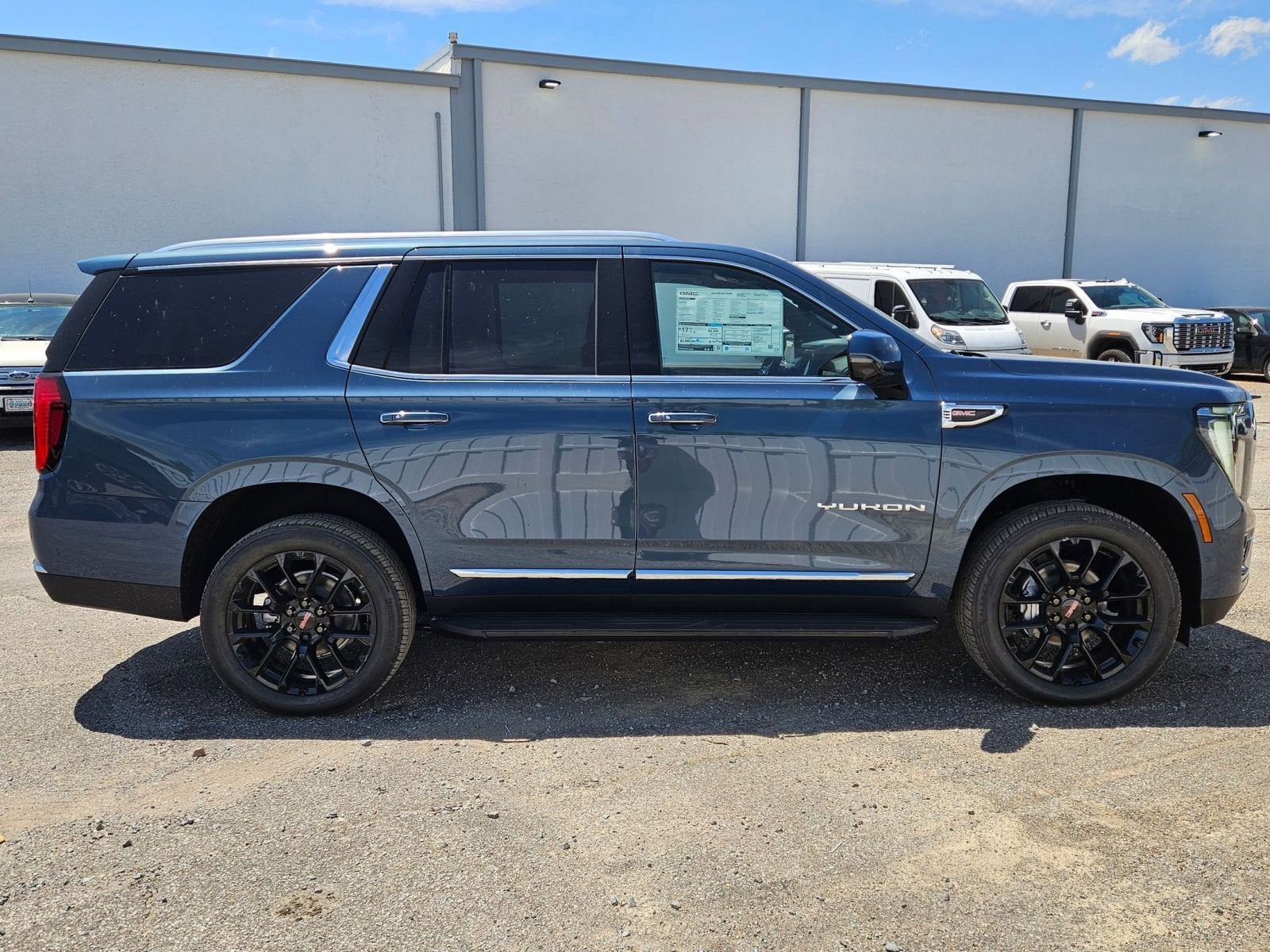 2026 GMC Yukon Elevation