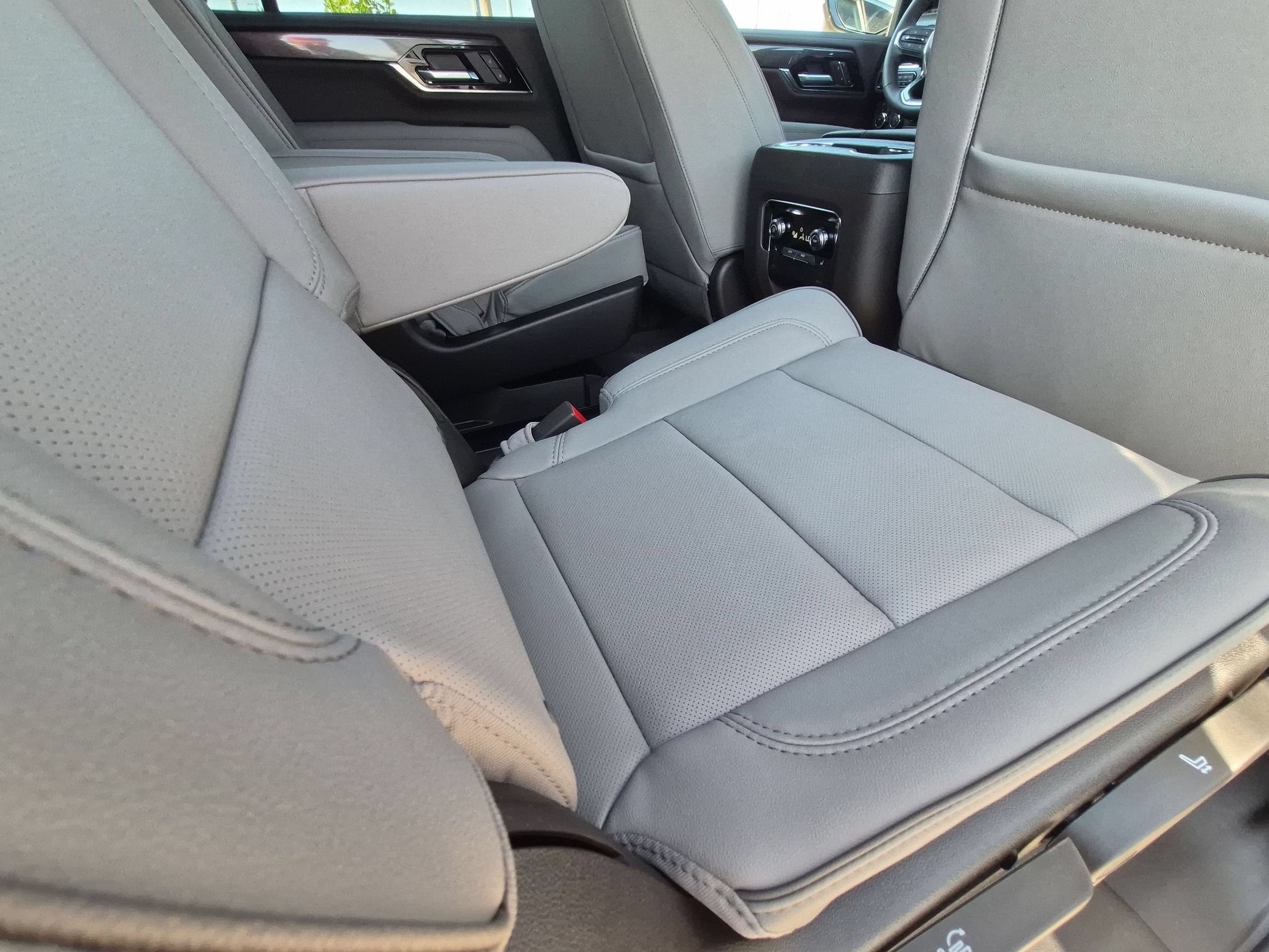 2027 GMC Yukon Elevation