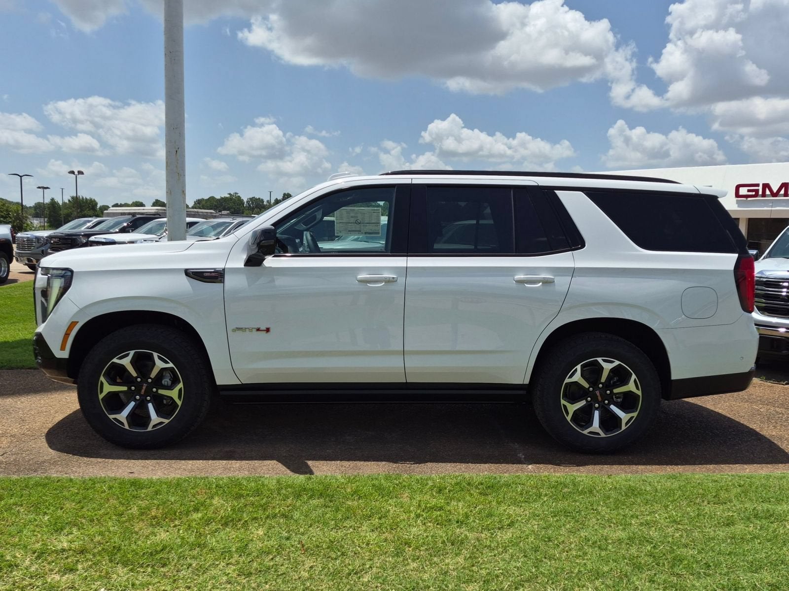 2026 GMC Yukon AT4