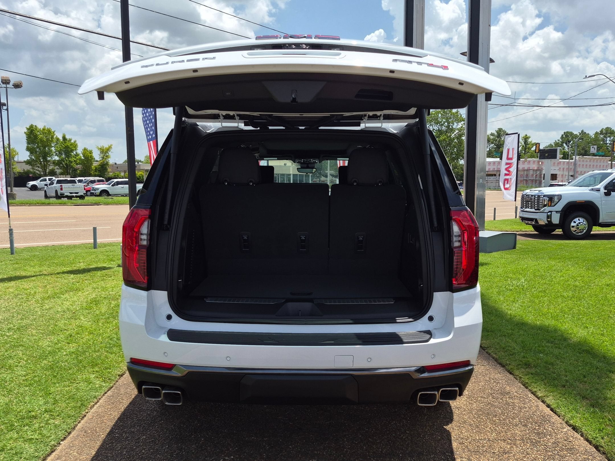 2026 GMC Yukon AT4
