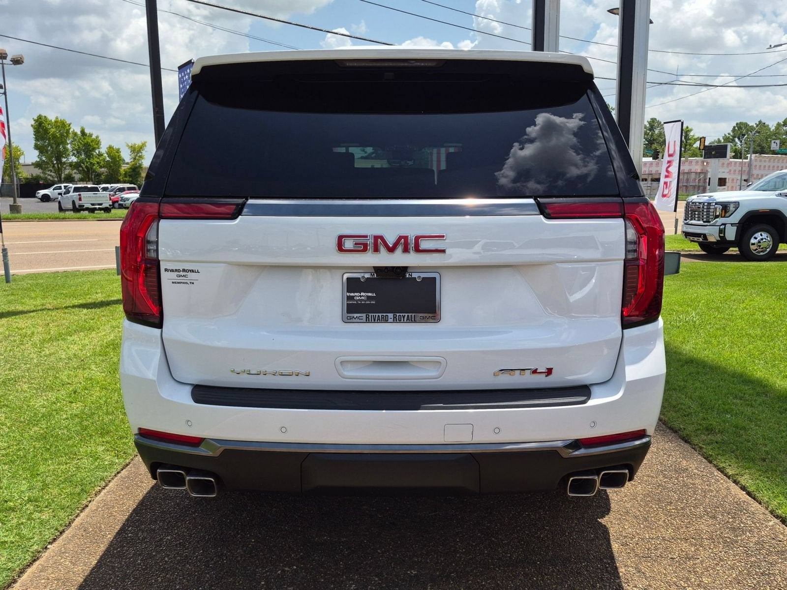 2026 GMC Yukon AT4