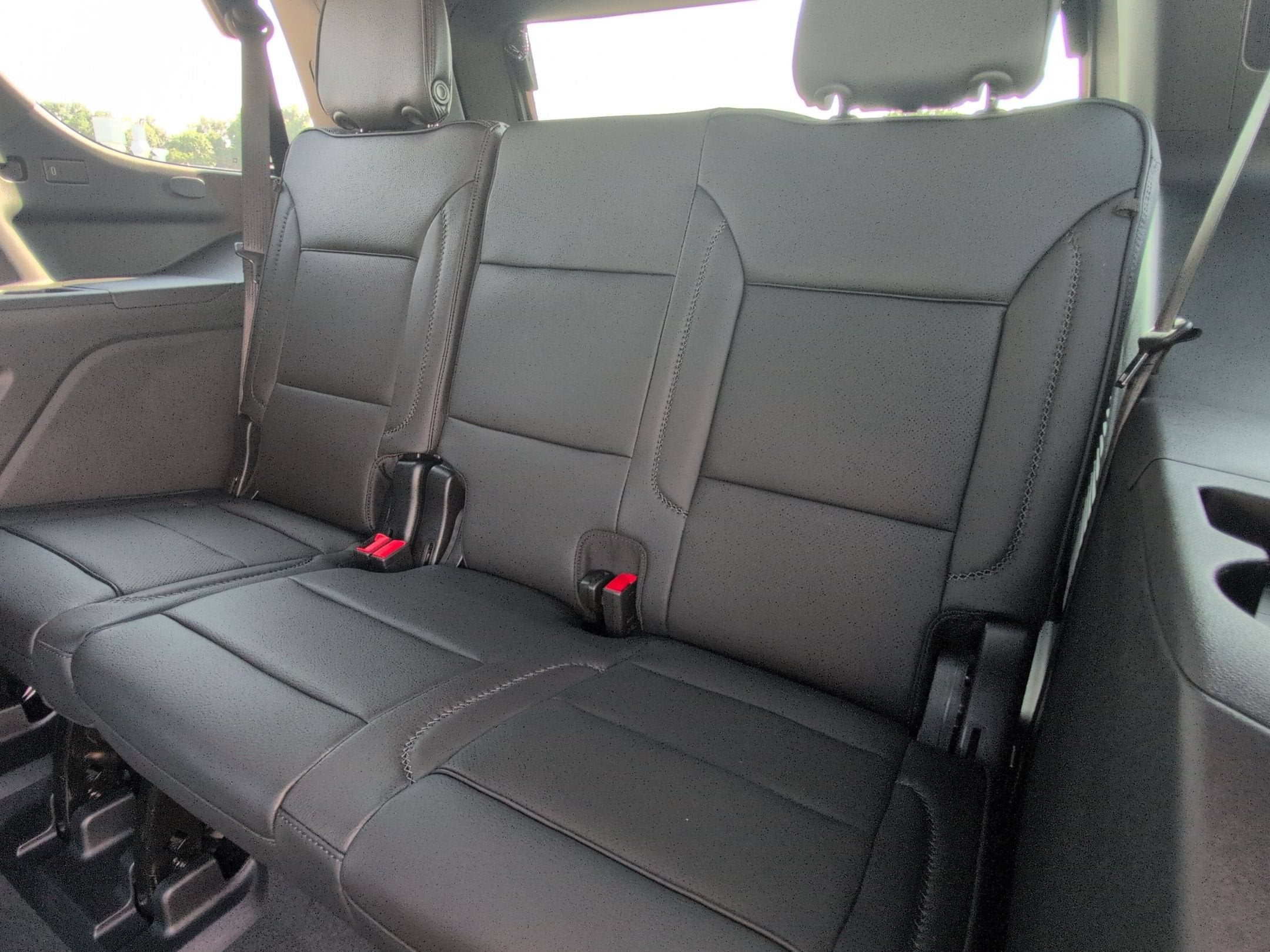 2026 GMC Yukon Denali - Photo 29