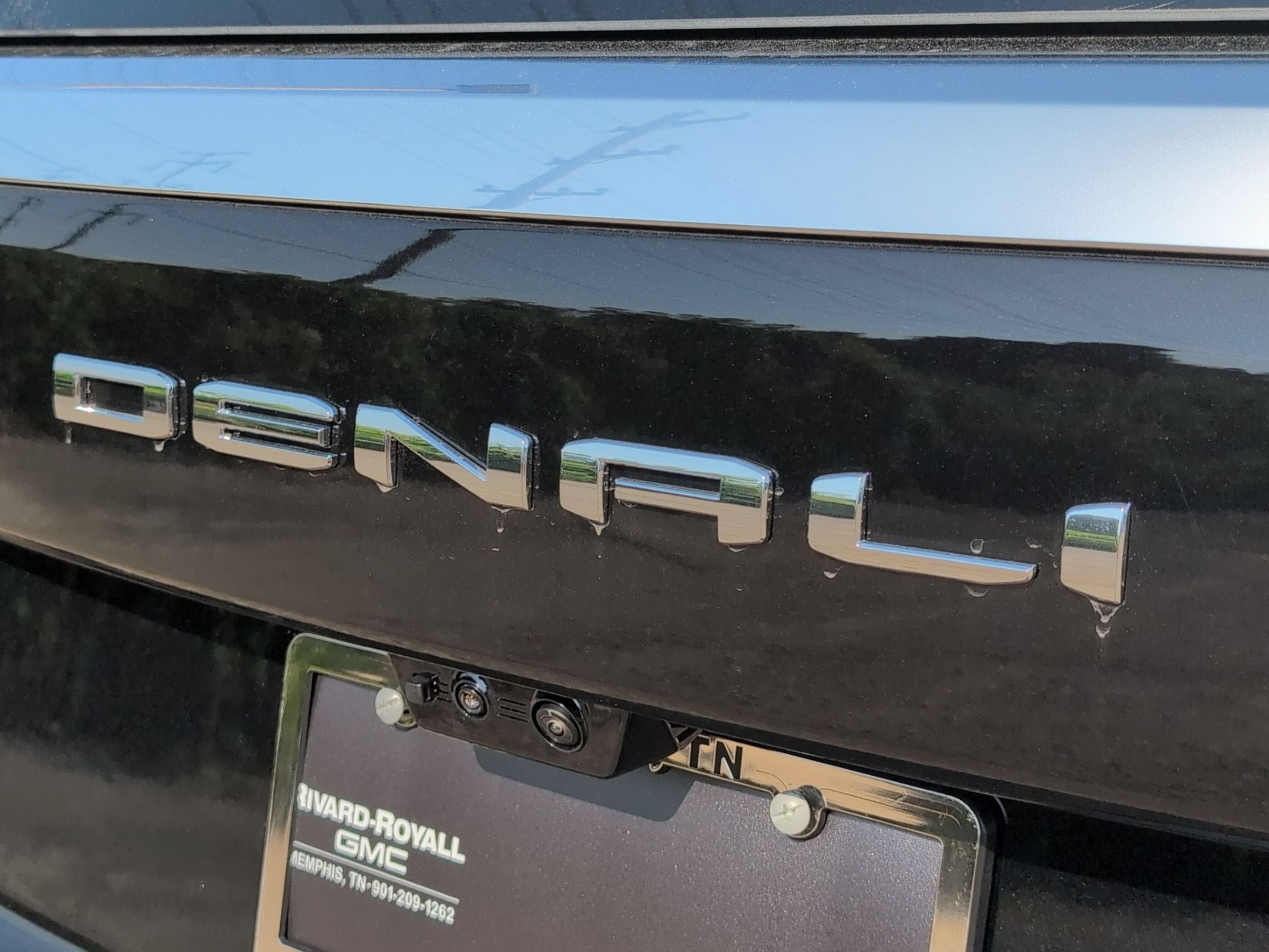 2026 GMC Yukon Denali - Photo 35