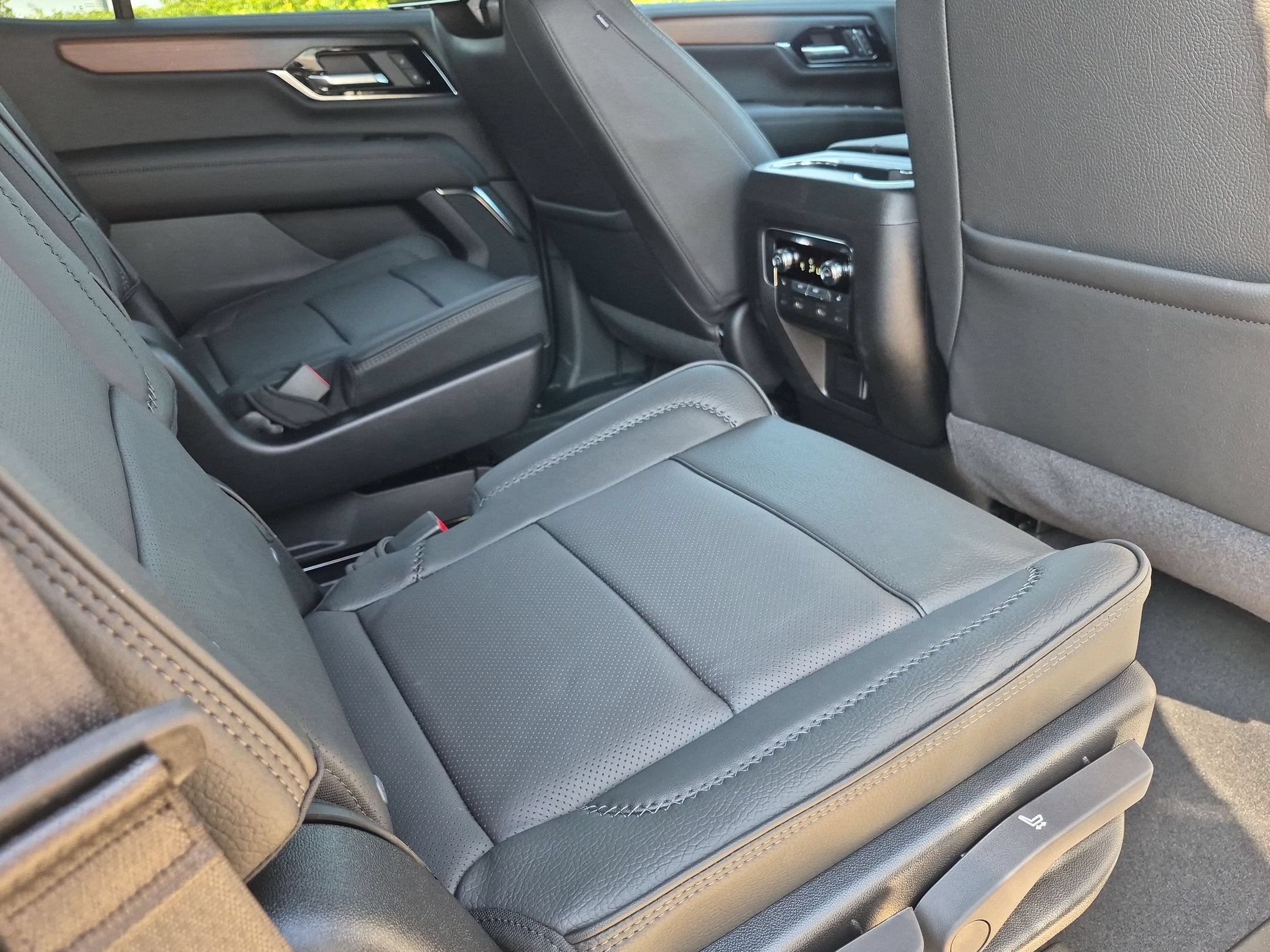 2027 GMC Yukon Denali