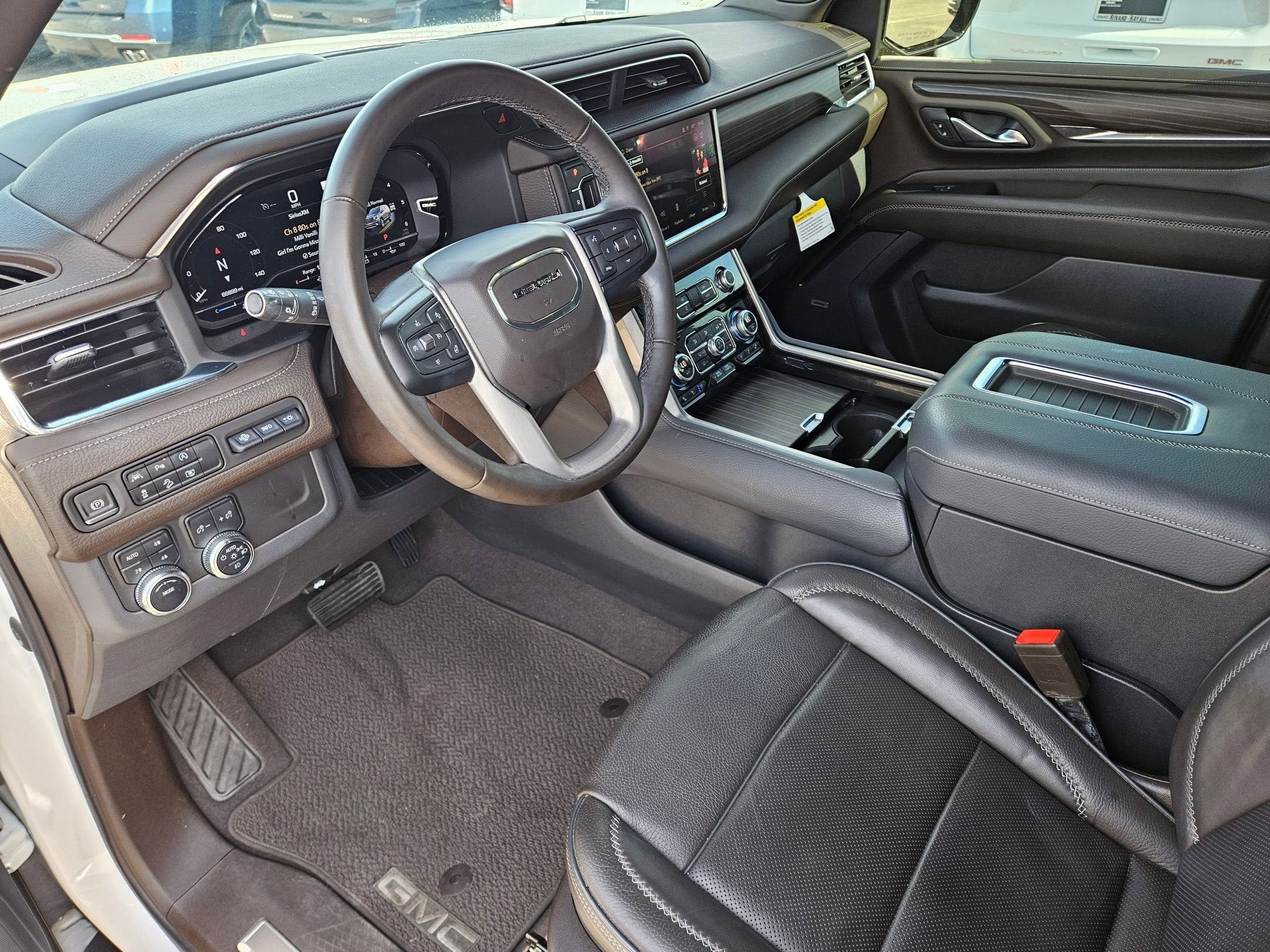 2023 GMC Yukon Denali