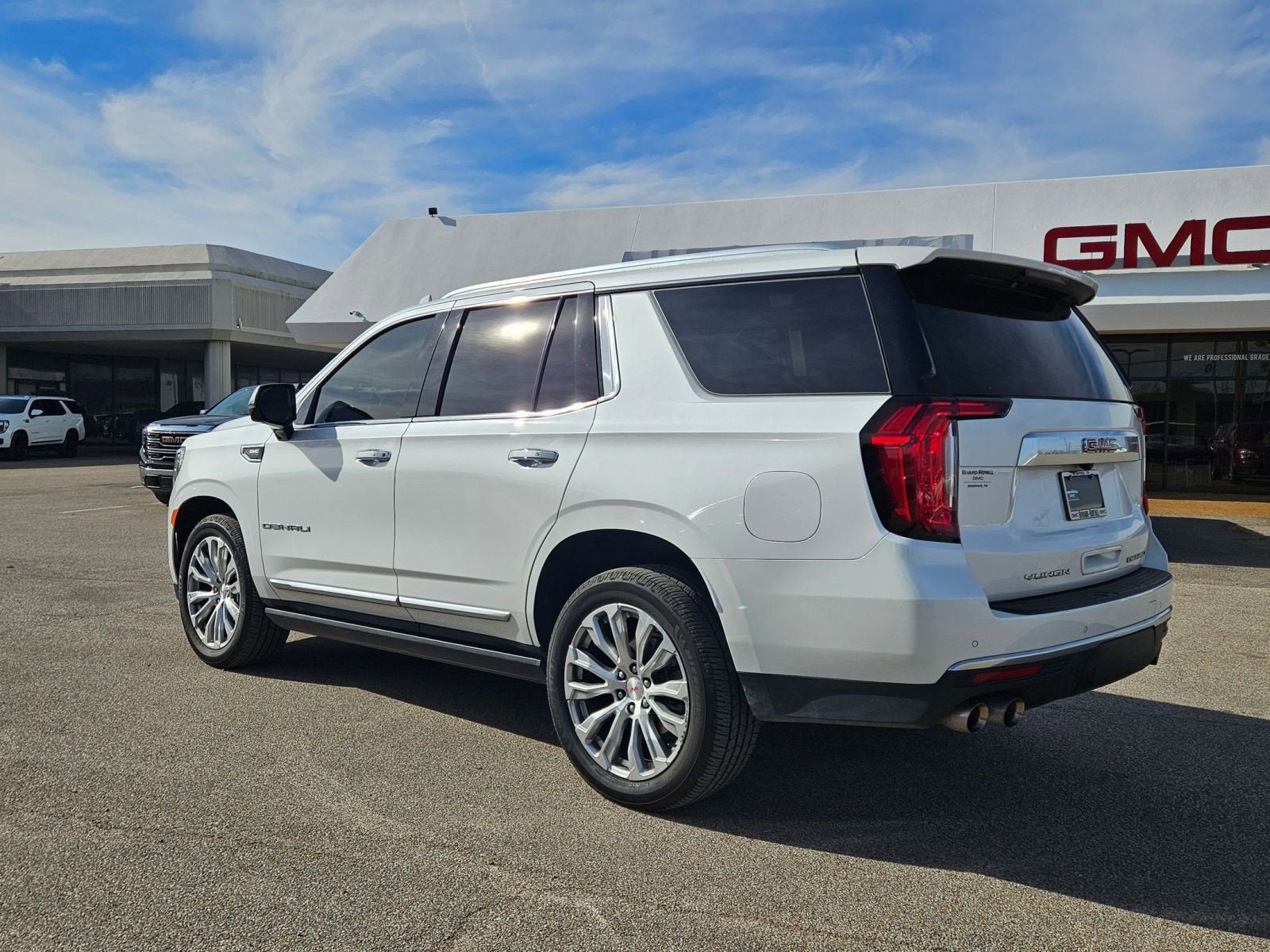 2023 GMC Yukon Denali