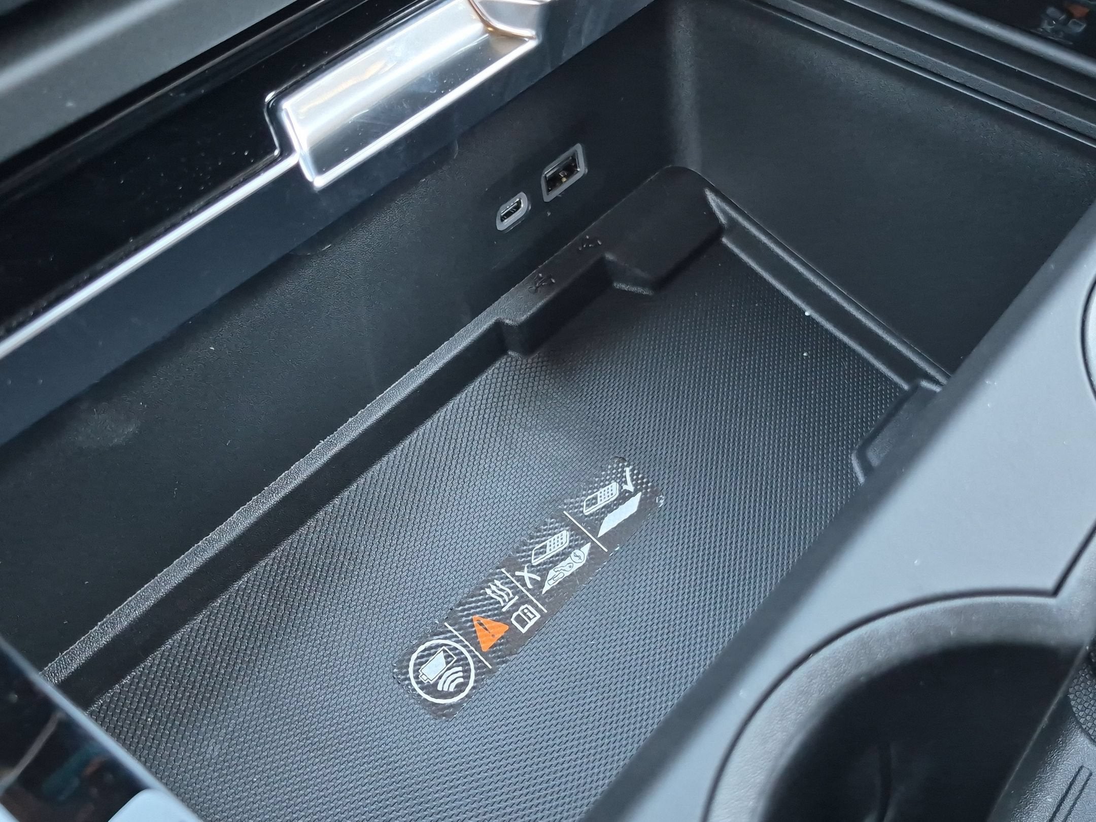 2027 GMC Yukon Denali - Photo 21