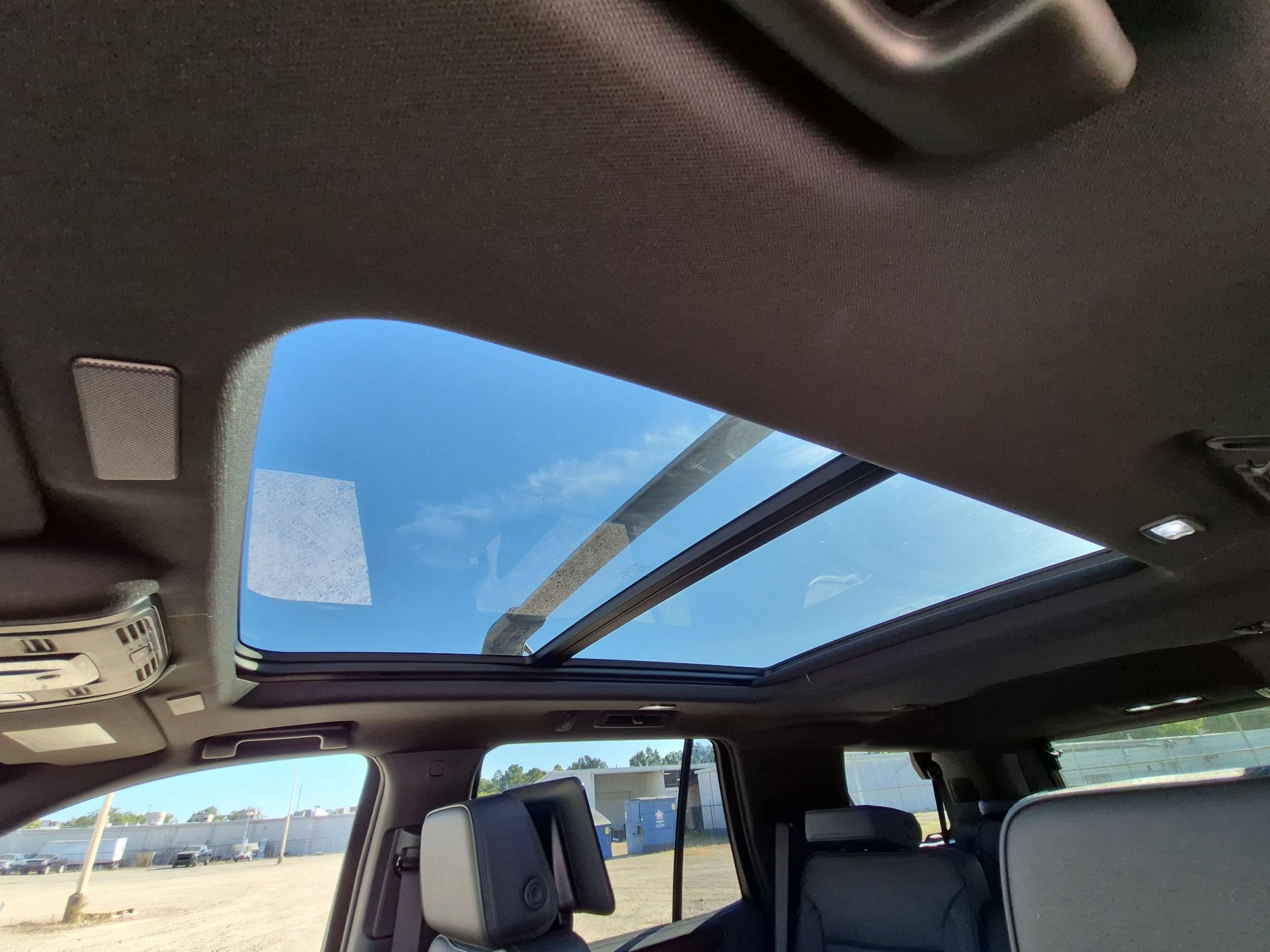 2027 GMC Yukon Denali - Photo 26