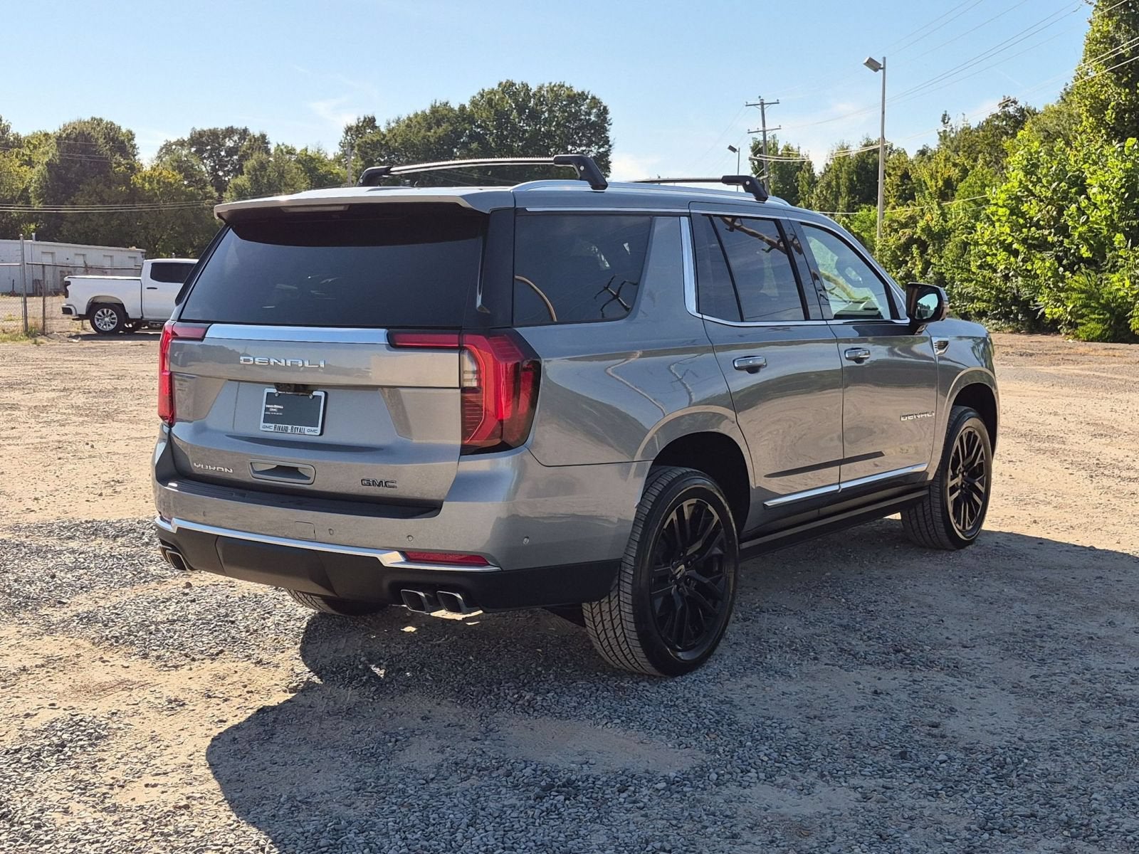 2027 GMC Yukon Denali - Photo 6
