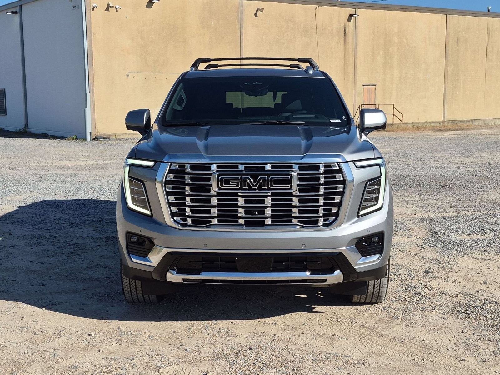 2027 GMC Yukon Denali - Photo 9