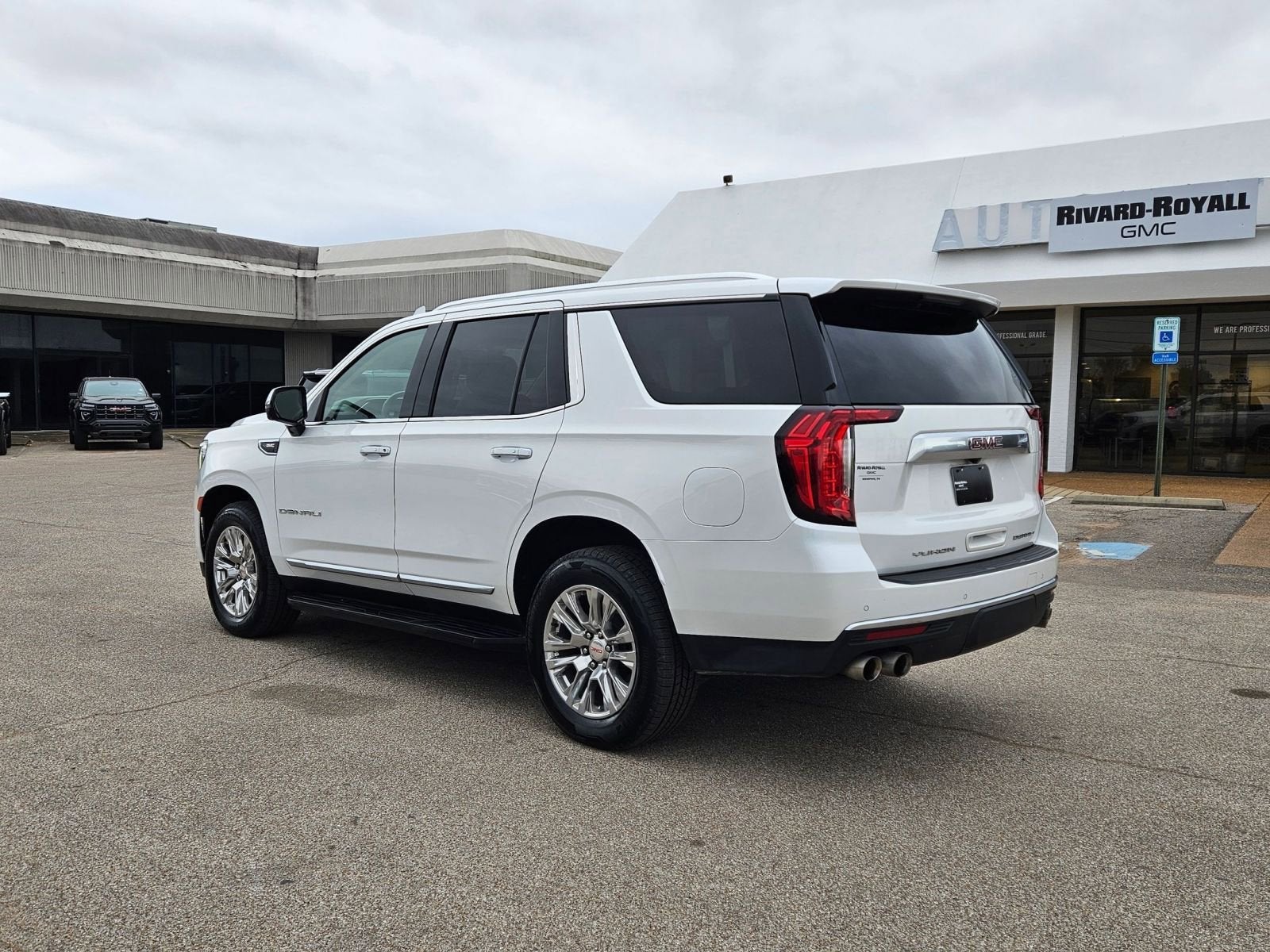 2021 GMC Yukon Denali