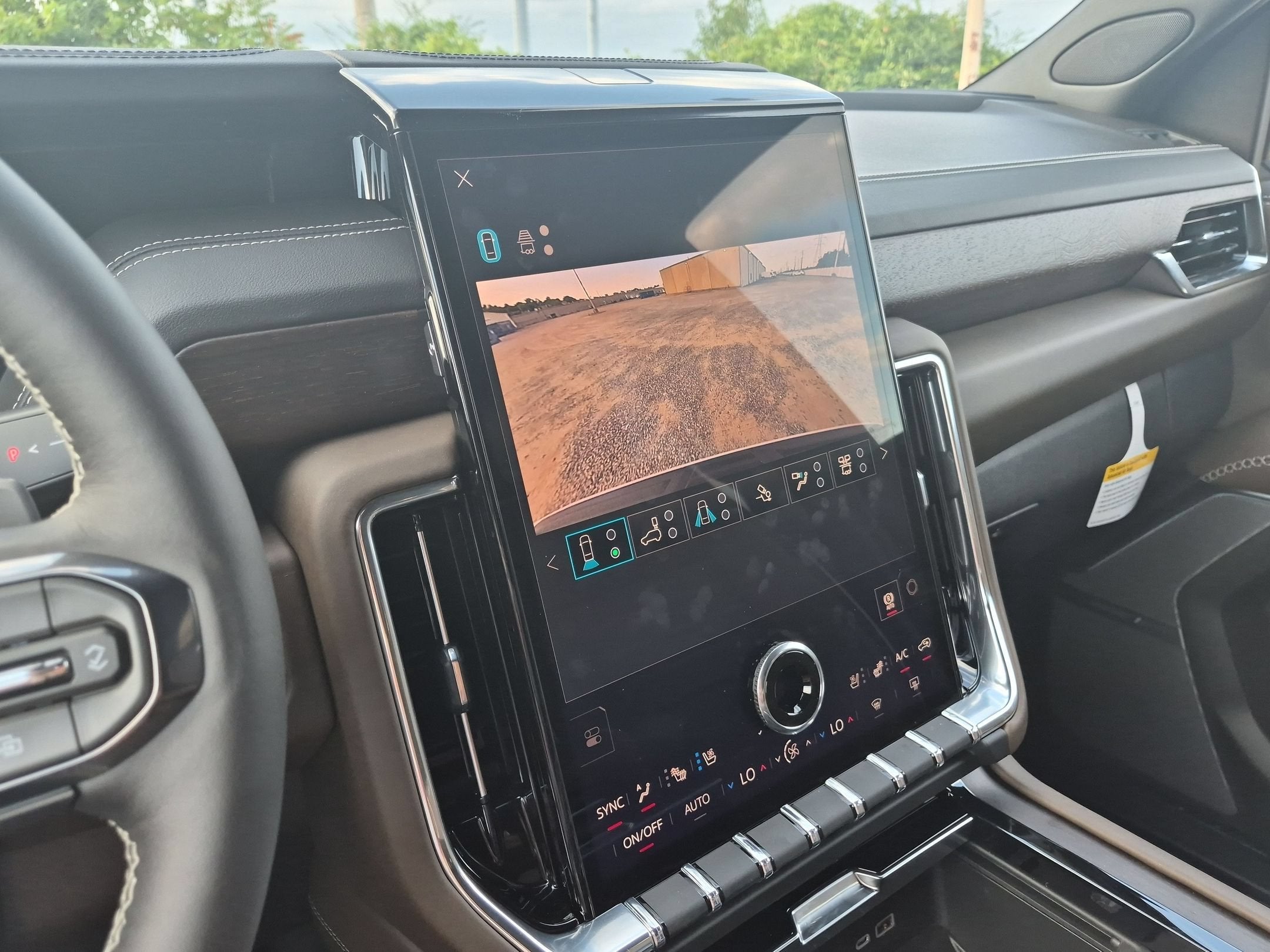 2027 GMC Yukon Denali Ultimate