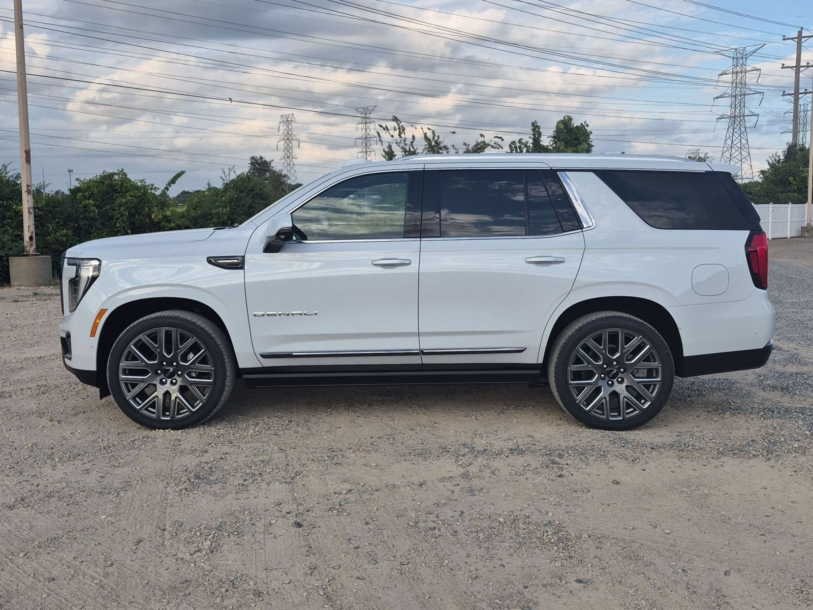 2027 GMC Yukon Denali Ultimate
