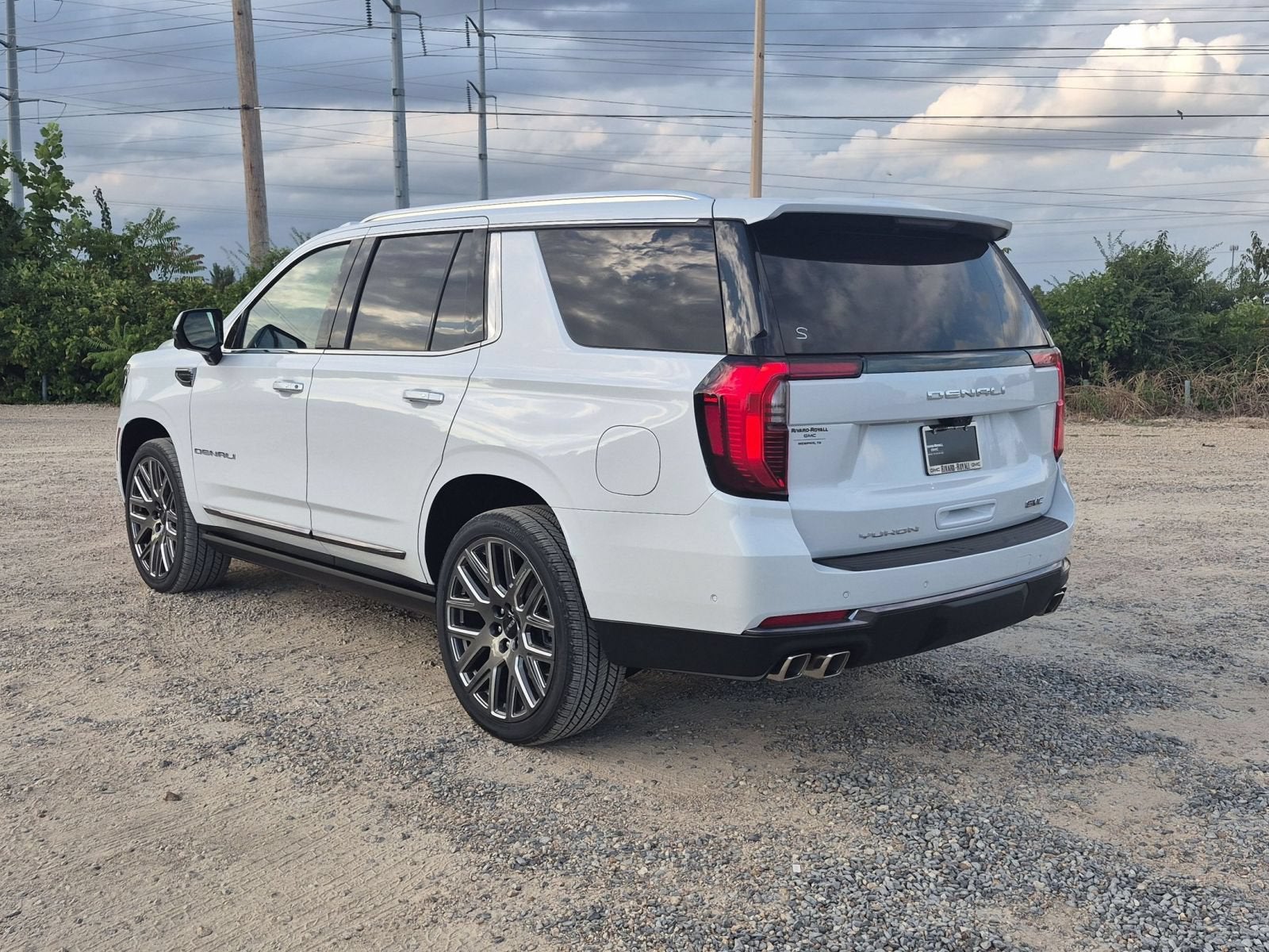 2027 GMC Yukon Denali Ultimate