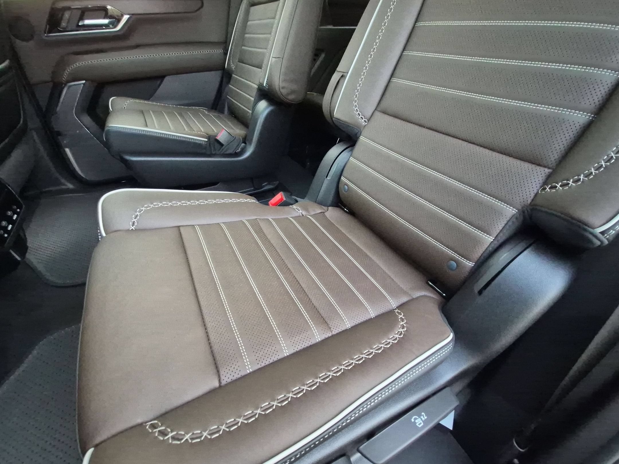 2027 GMC Yukon Denali Ultimate