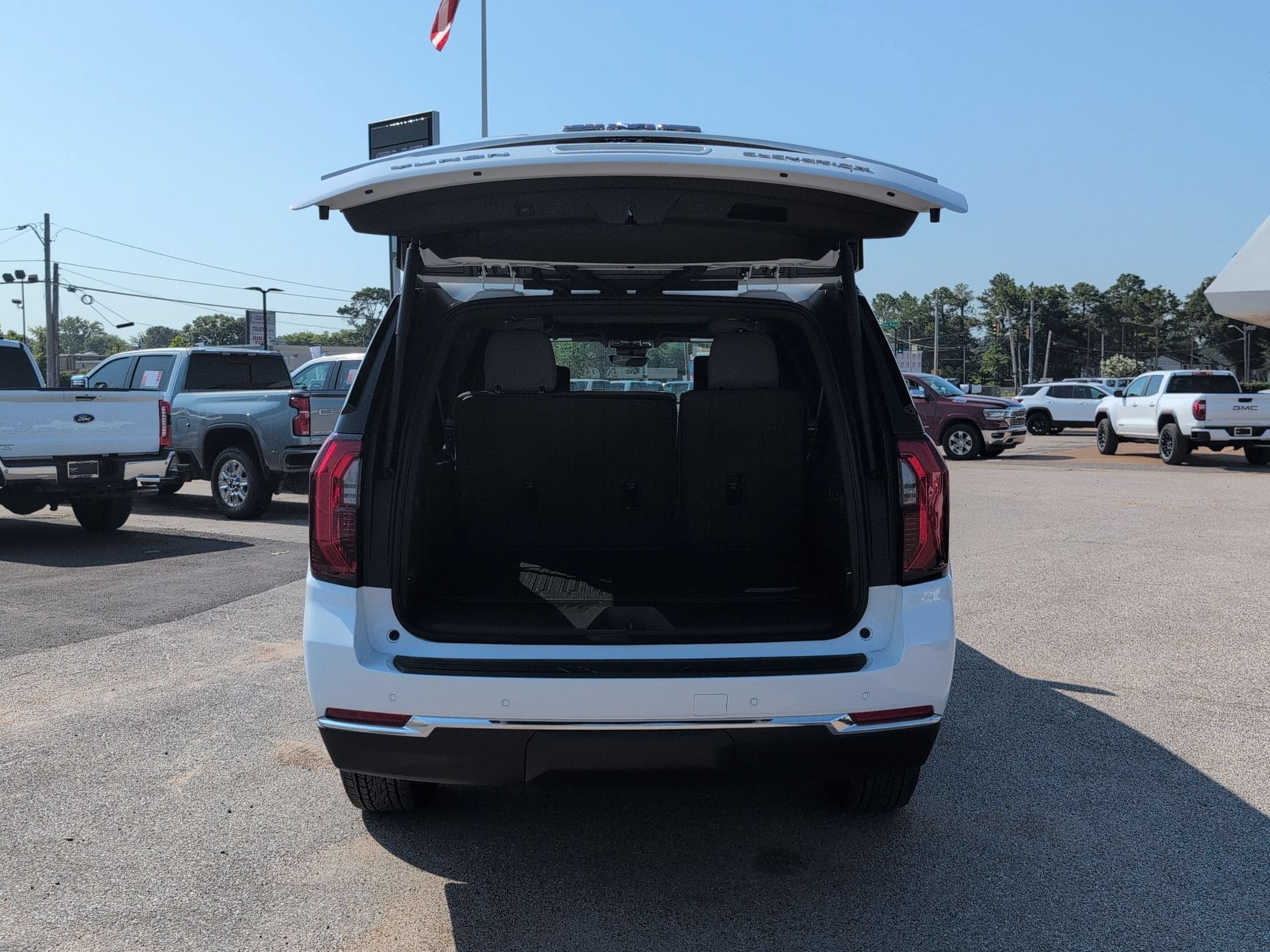 2026 GMC Yukon XL Elevation