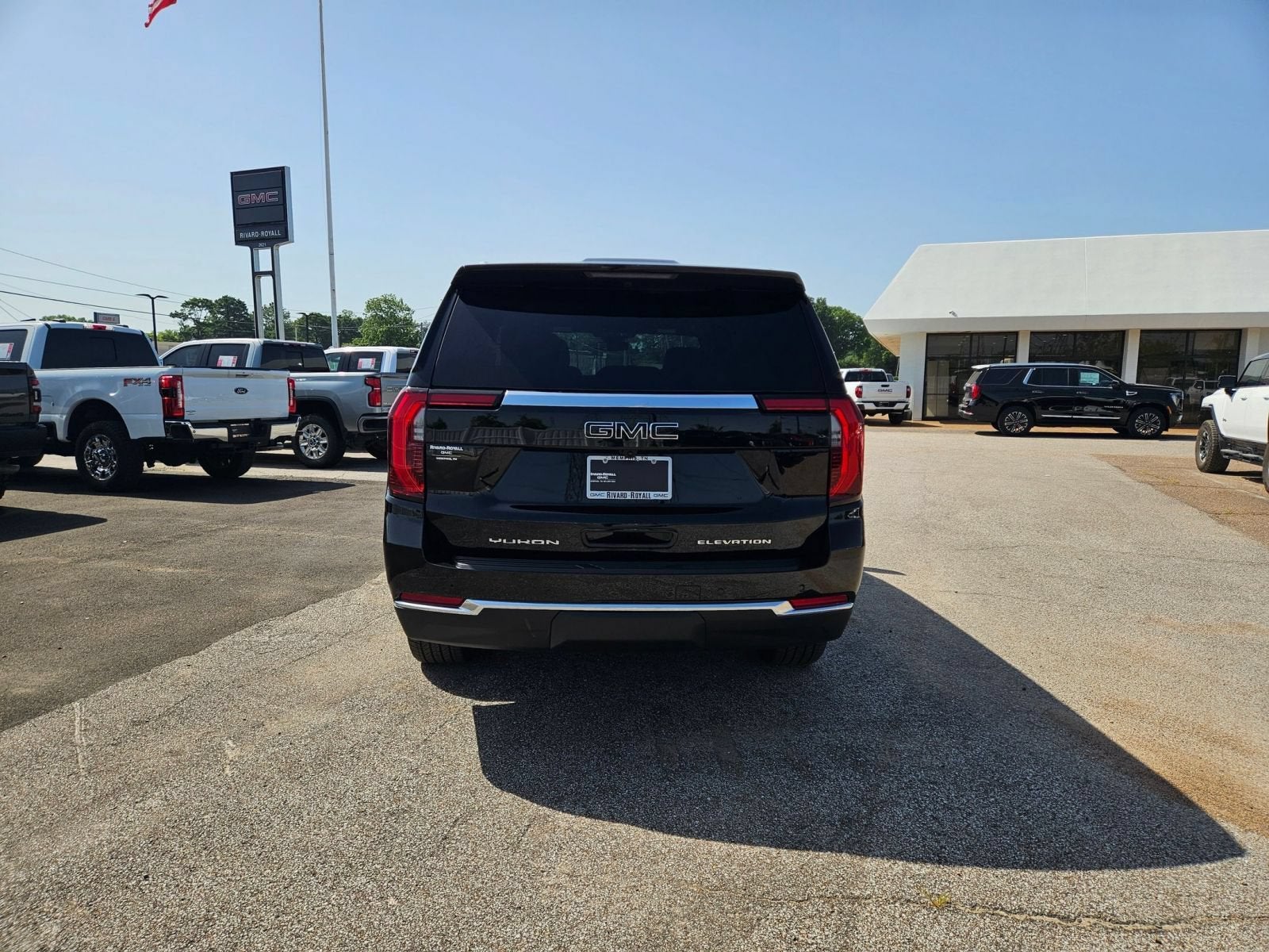 2026 GMC Yukon XL Elevation