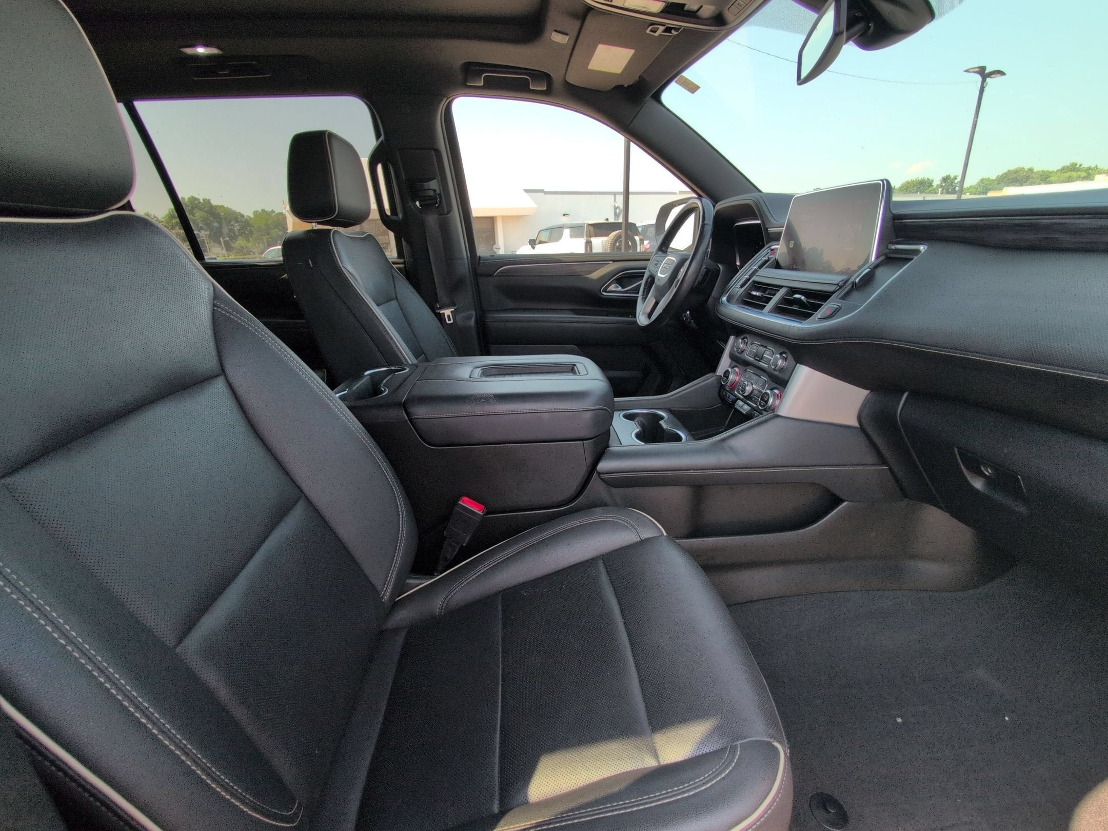 2022 GMC Yukon XL SLT