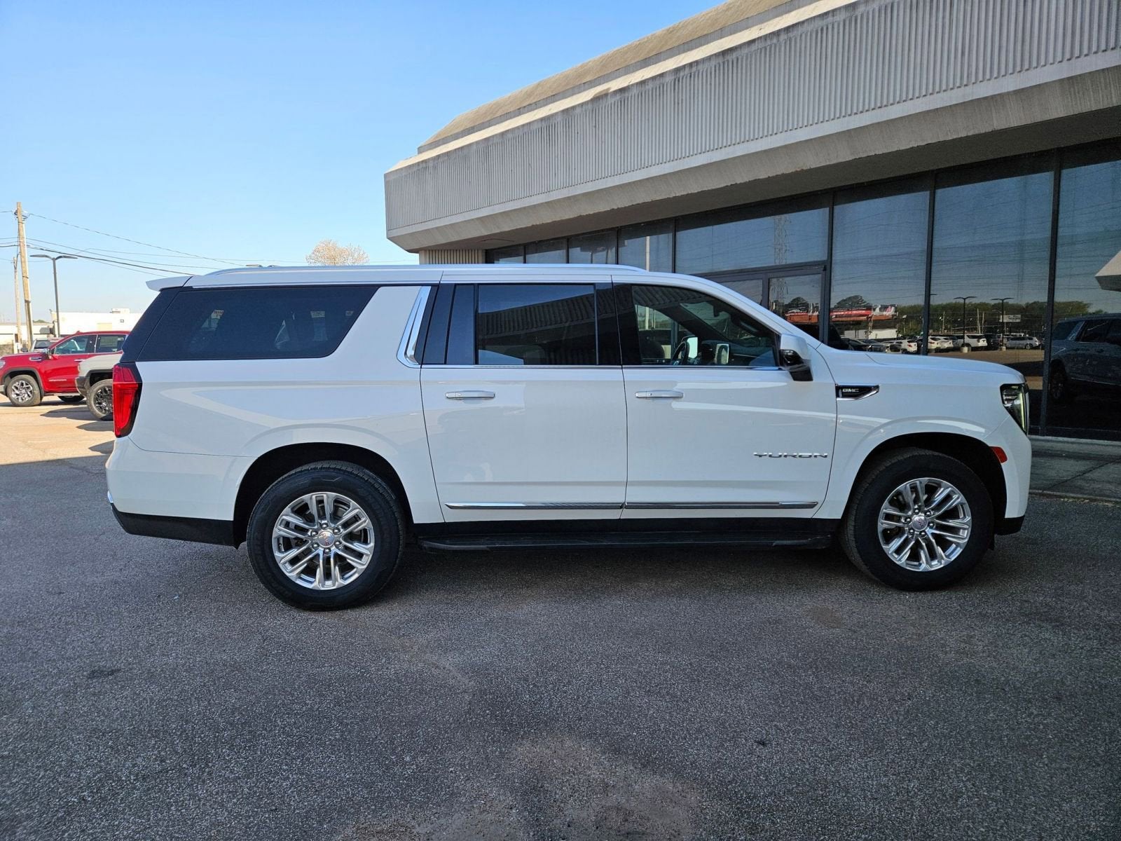 2022 GMC Yukon XL SLT