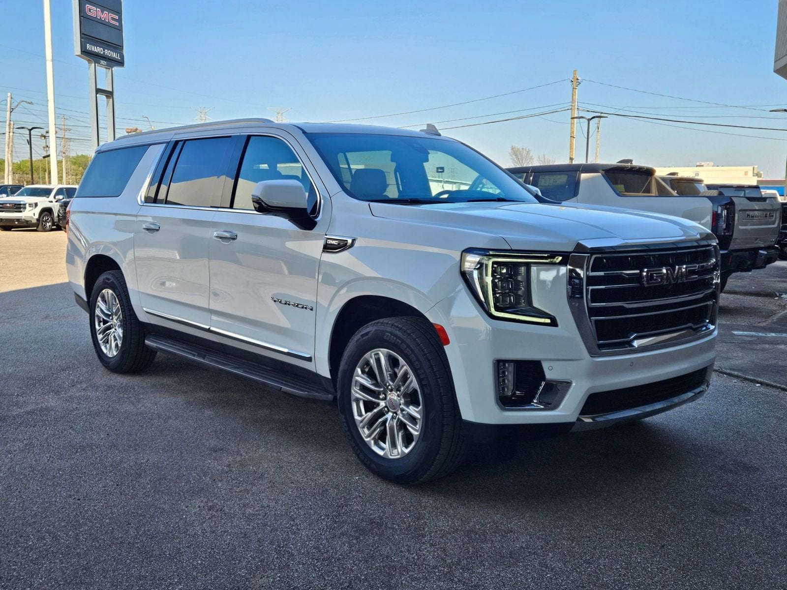 2022 GMC Yukon XL SLT